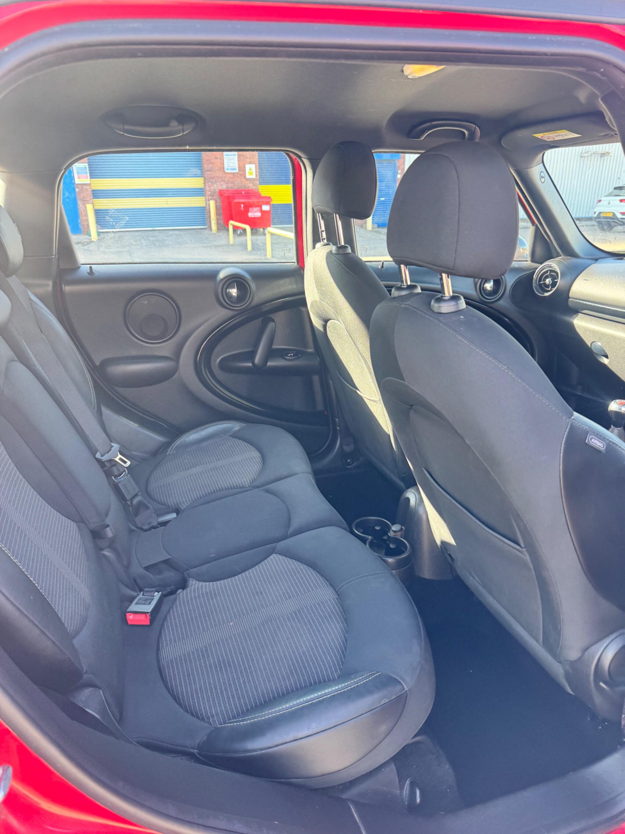 Mini Countryman view 23