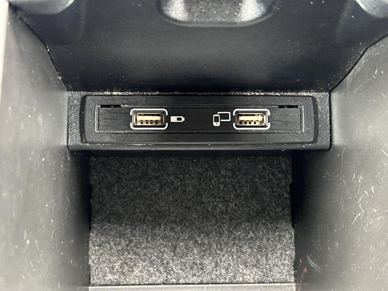 Mercedes-Benz Cla view 27