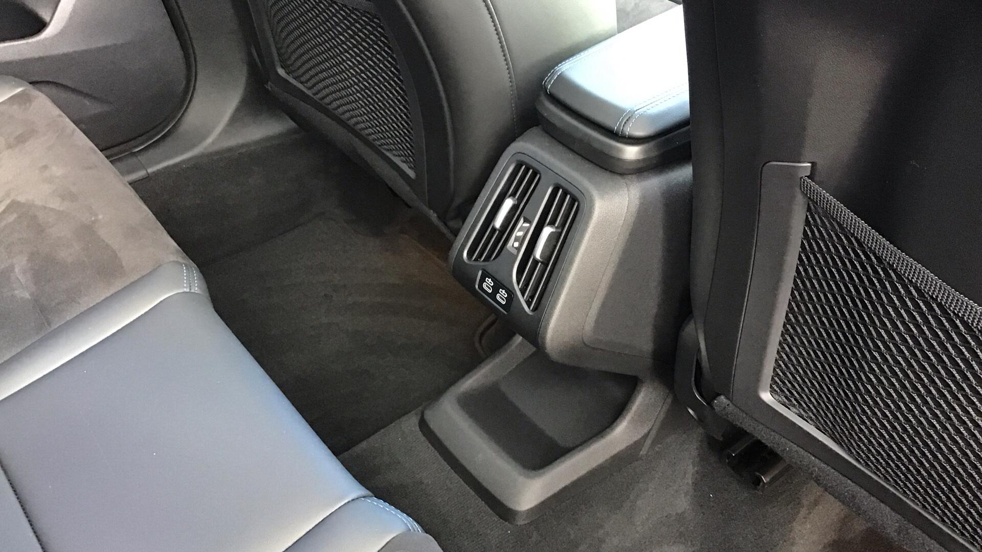 BMW X1 view 31