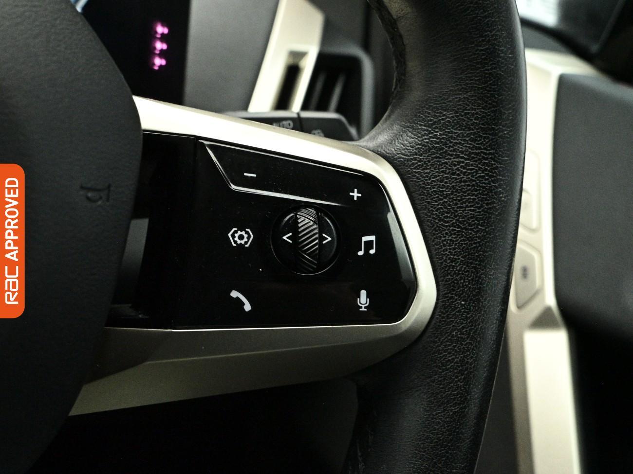 BMW Ix view 27