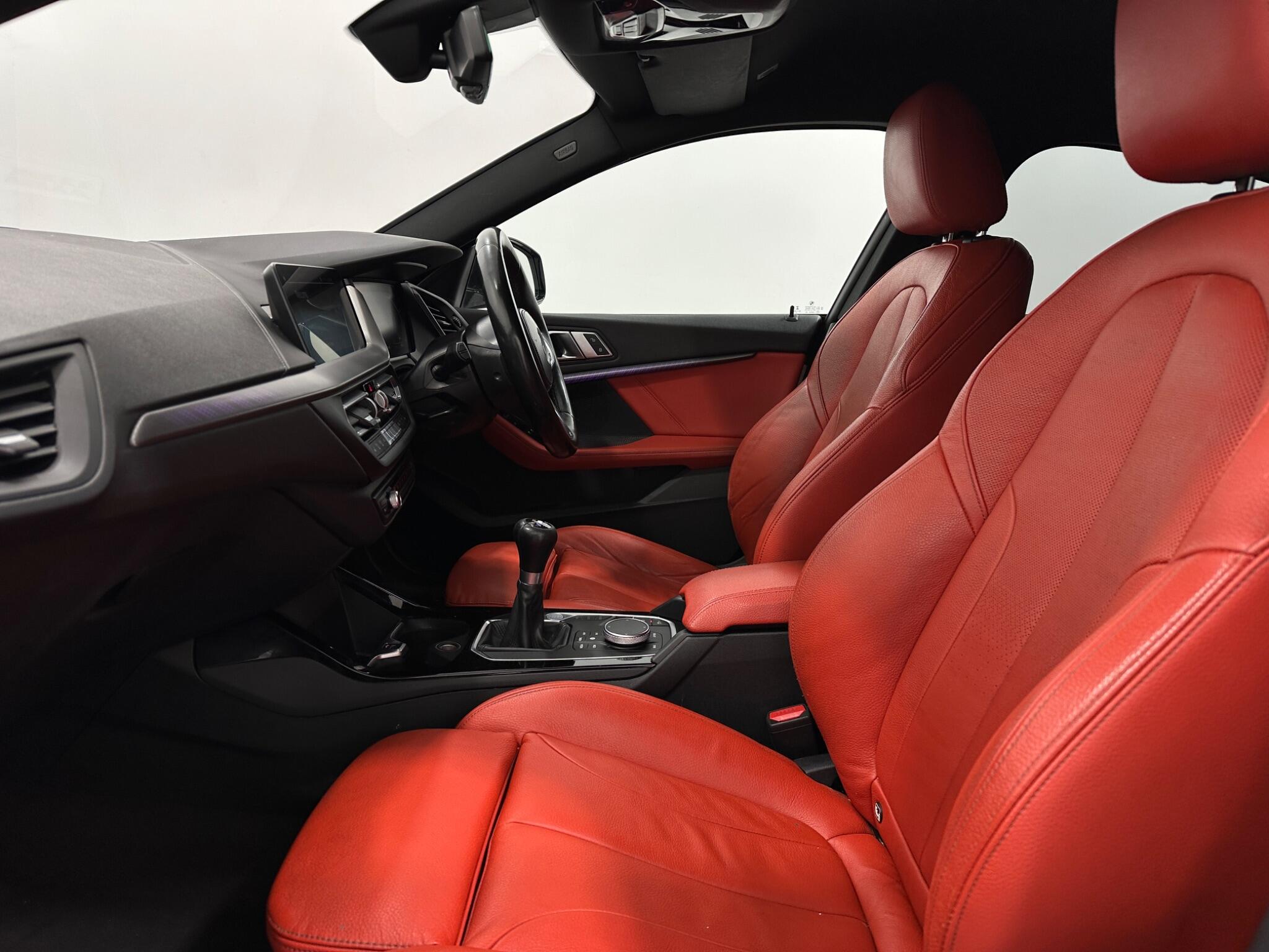BMW 2 Series view 36