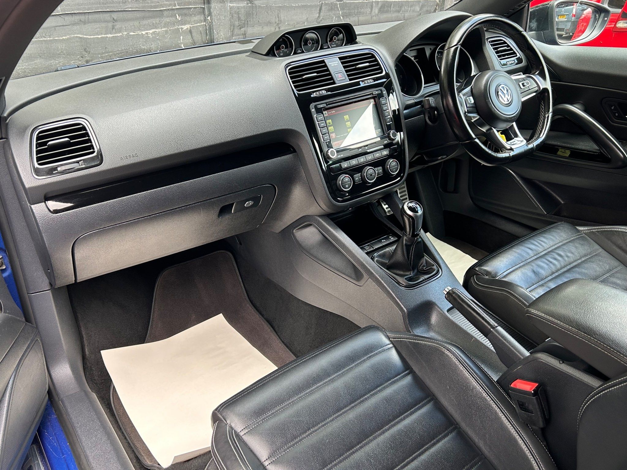 Volkswagen Scirocco view 19