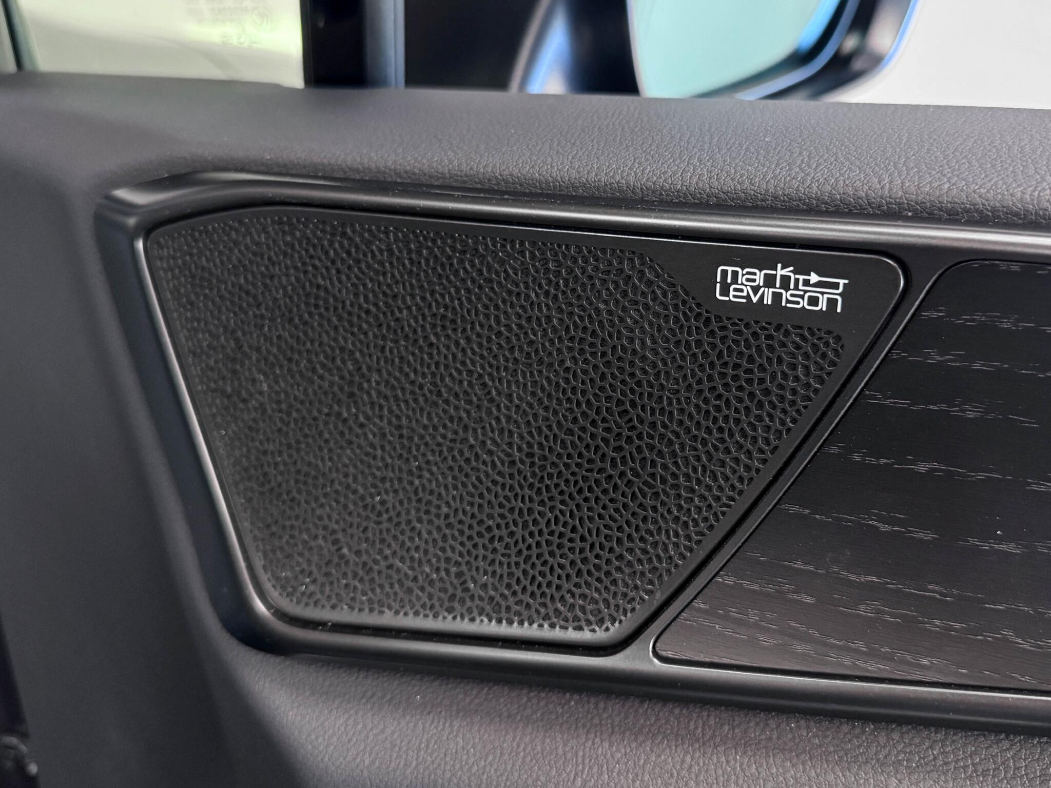 Lexus NX view 24
