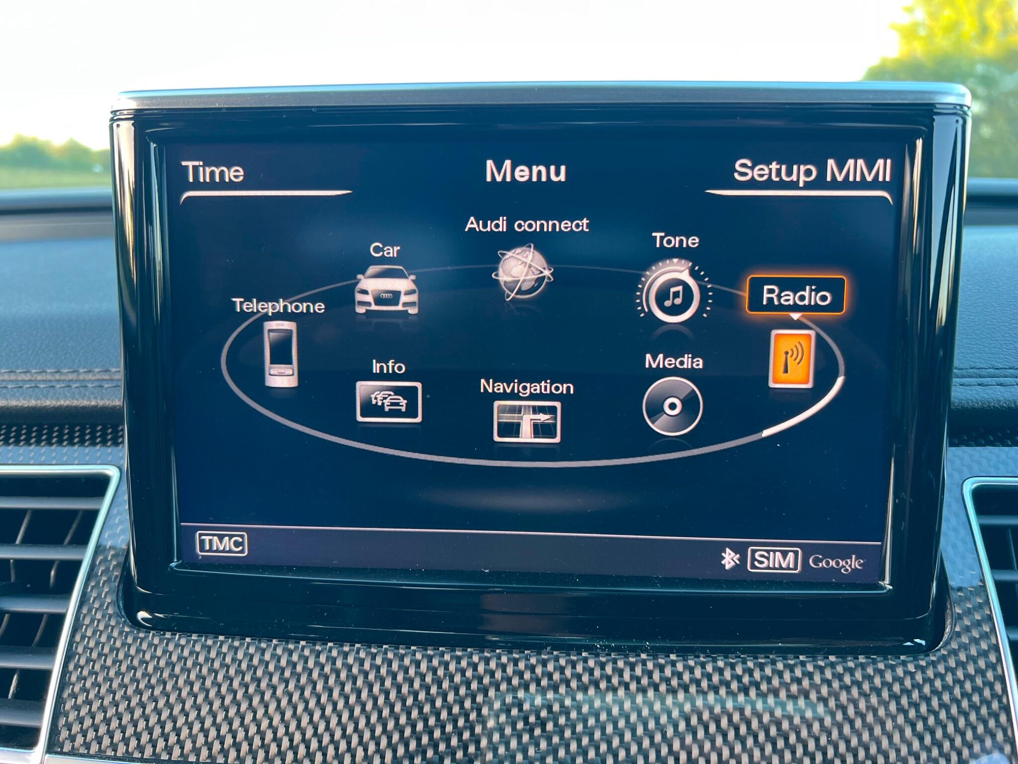 Audi A8 view 13