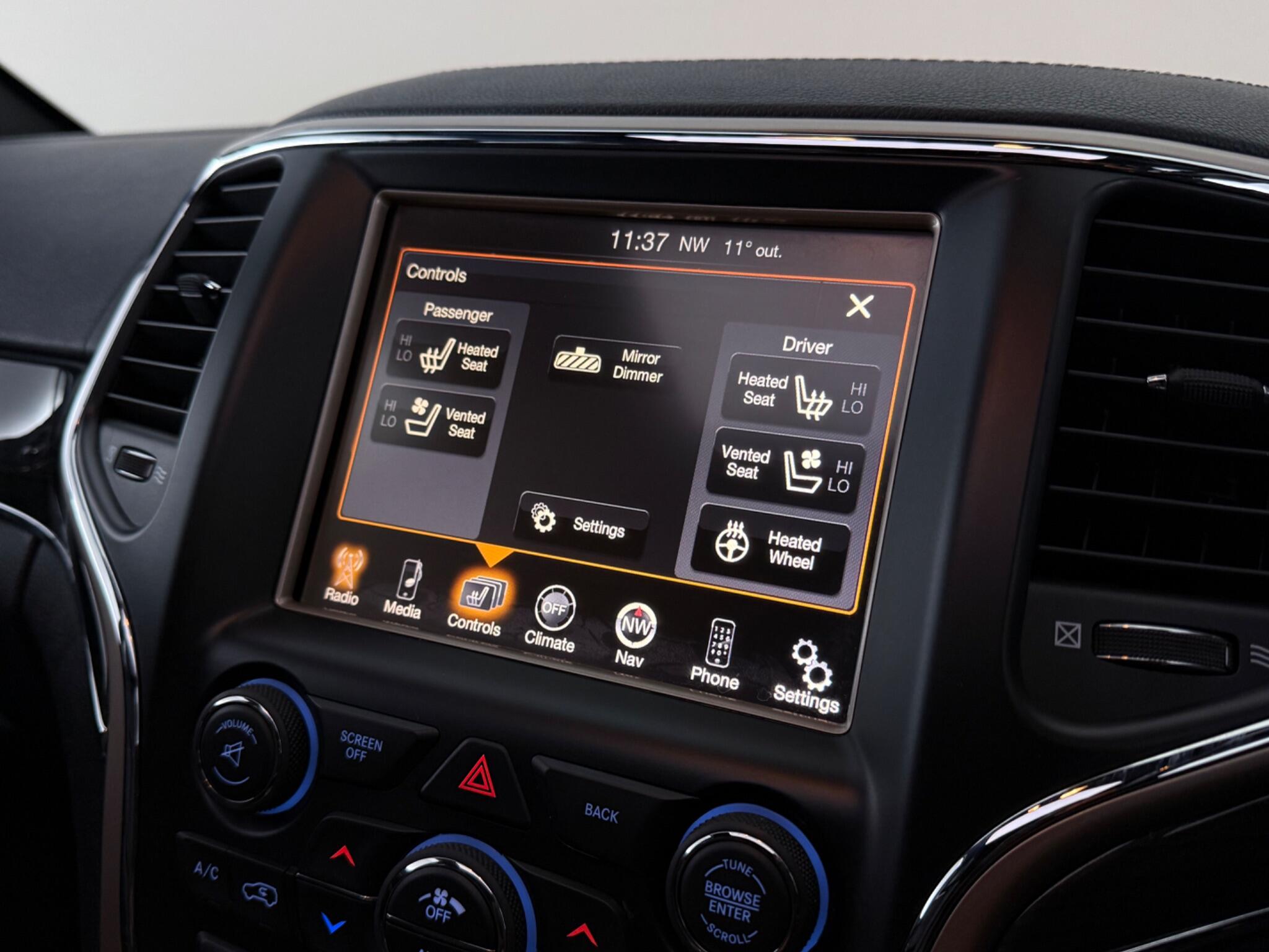 Jeep Grand Cherokee view 27