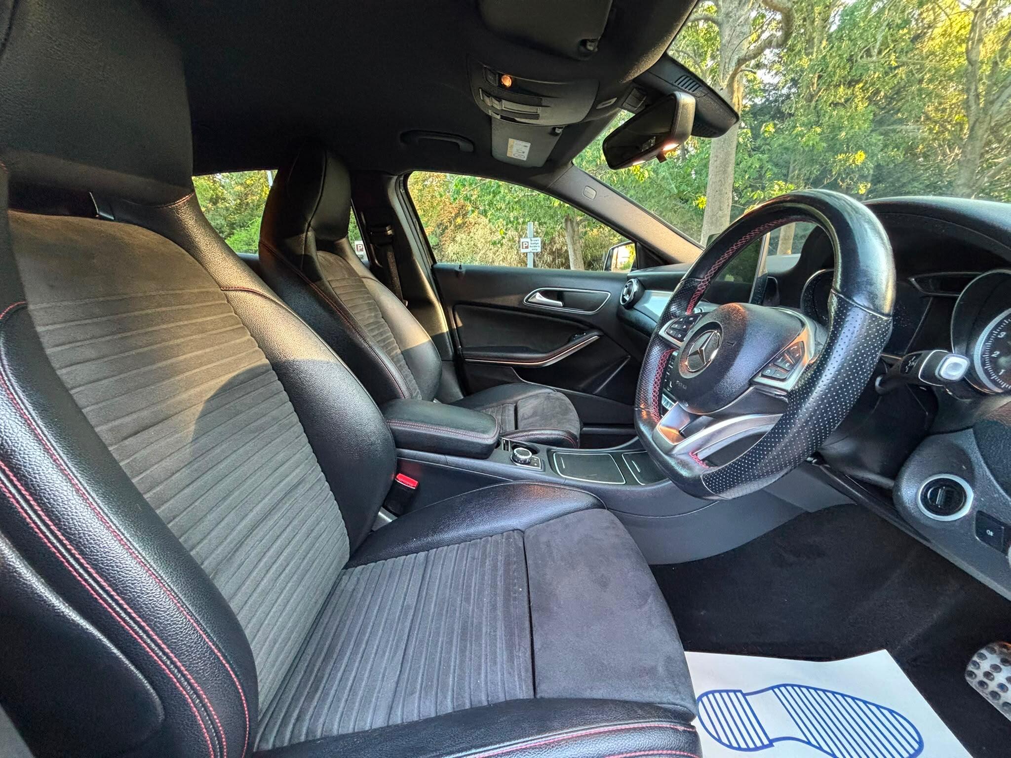 Mercedes-Benz Gla view 10