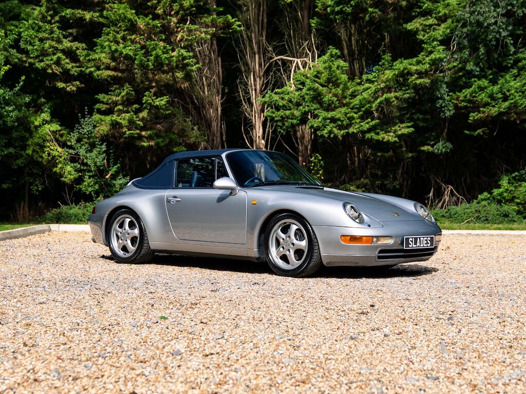 Porsche 911 view 9