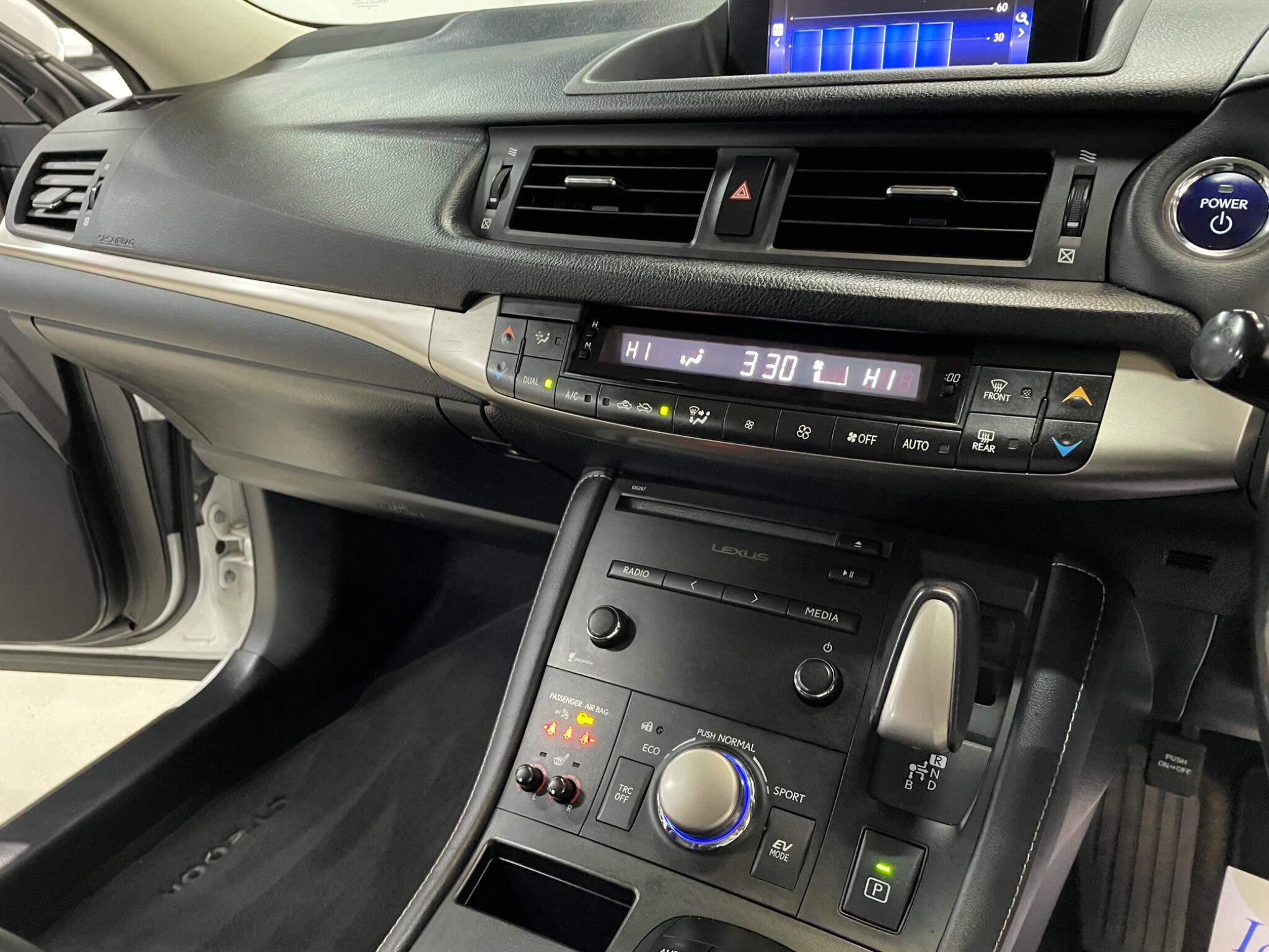 Lexus CT view 25