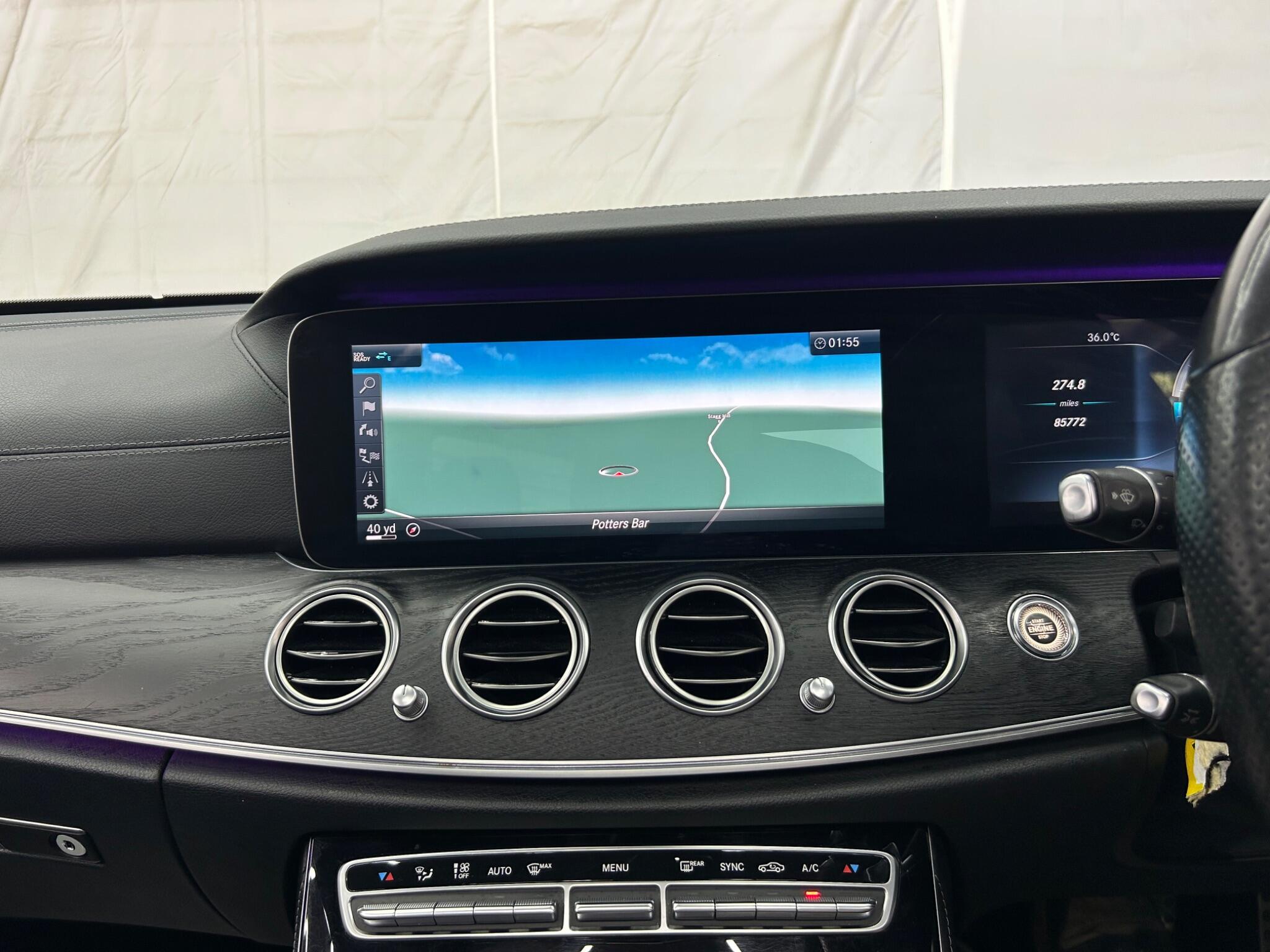 Mercedes-Benz E Class view 36