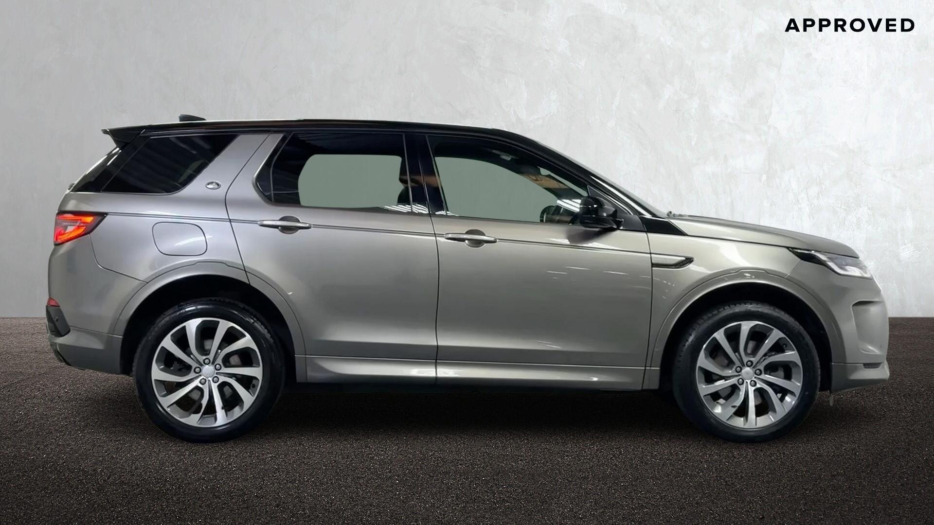 Land Rover Discovery Sport view 5