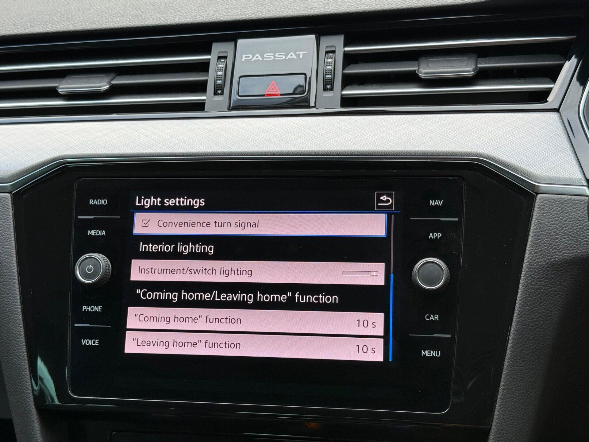Volkswagen Passat view 46