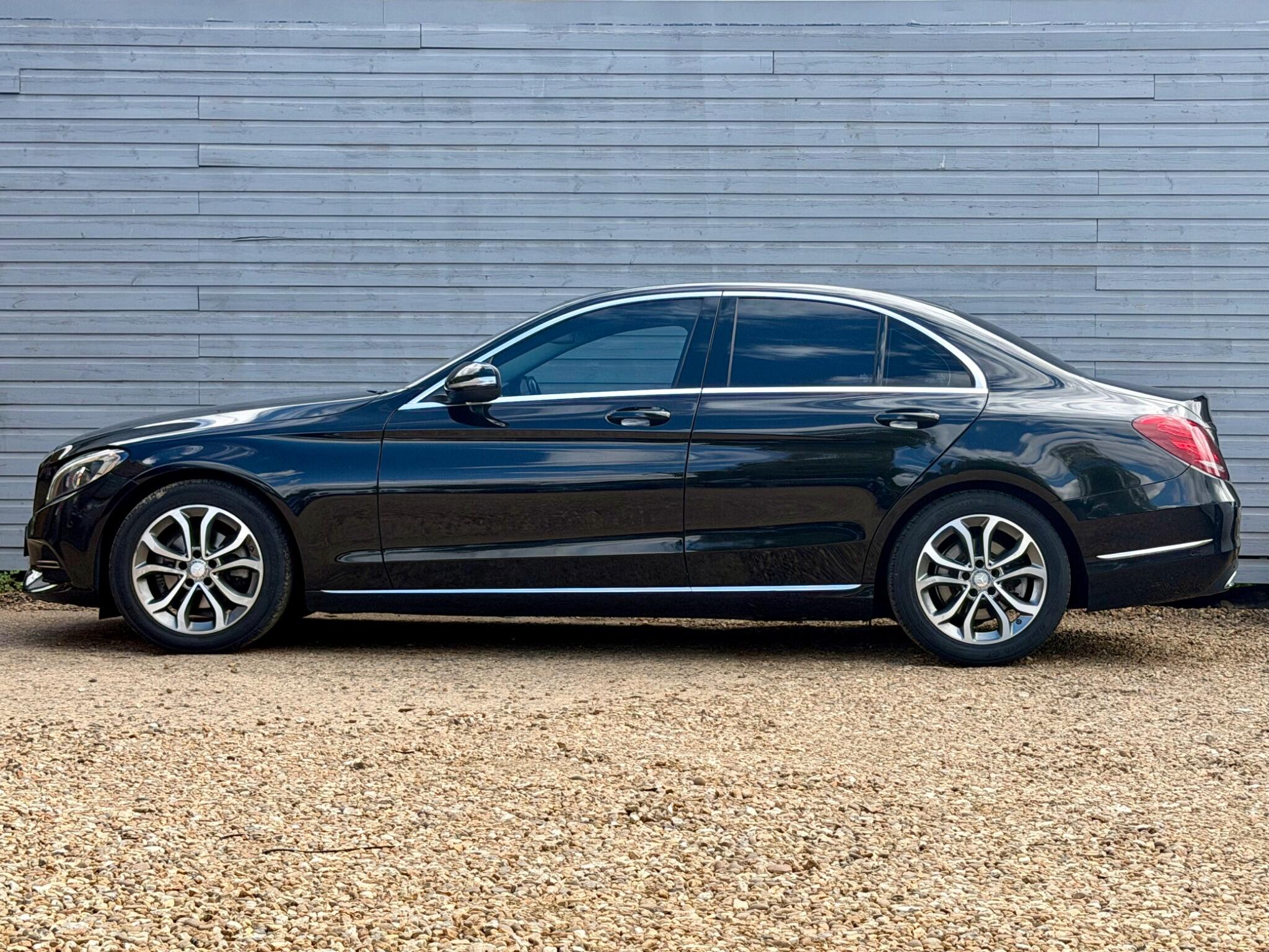Mercedes-Benz C Class view 9