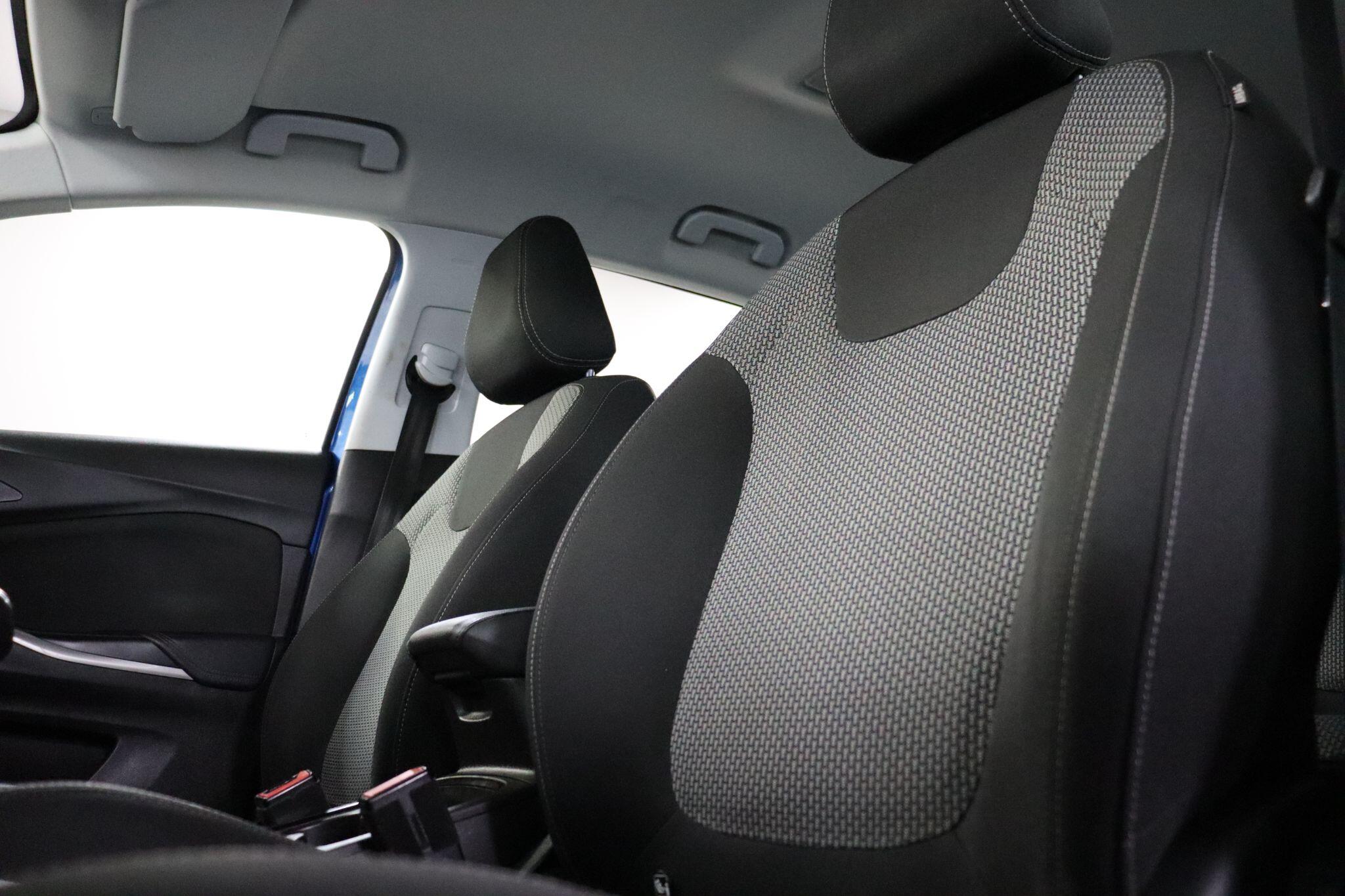 Vauxhall Grandland X view 35