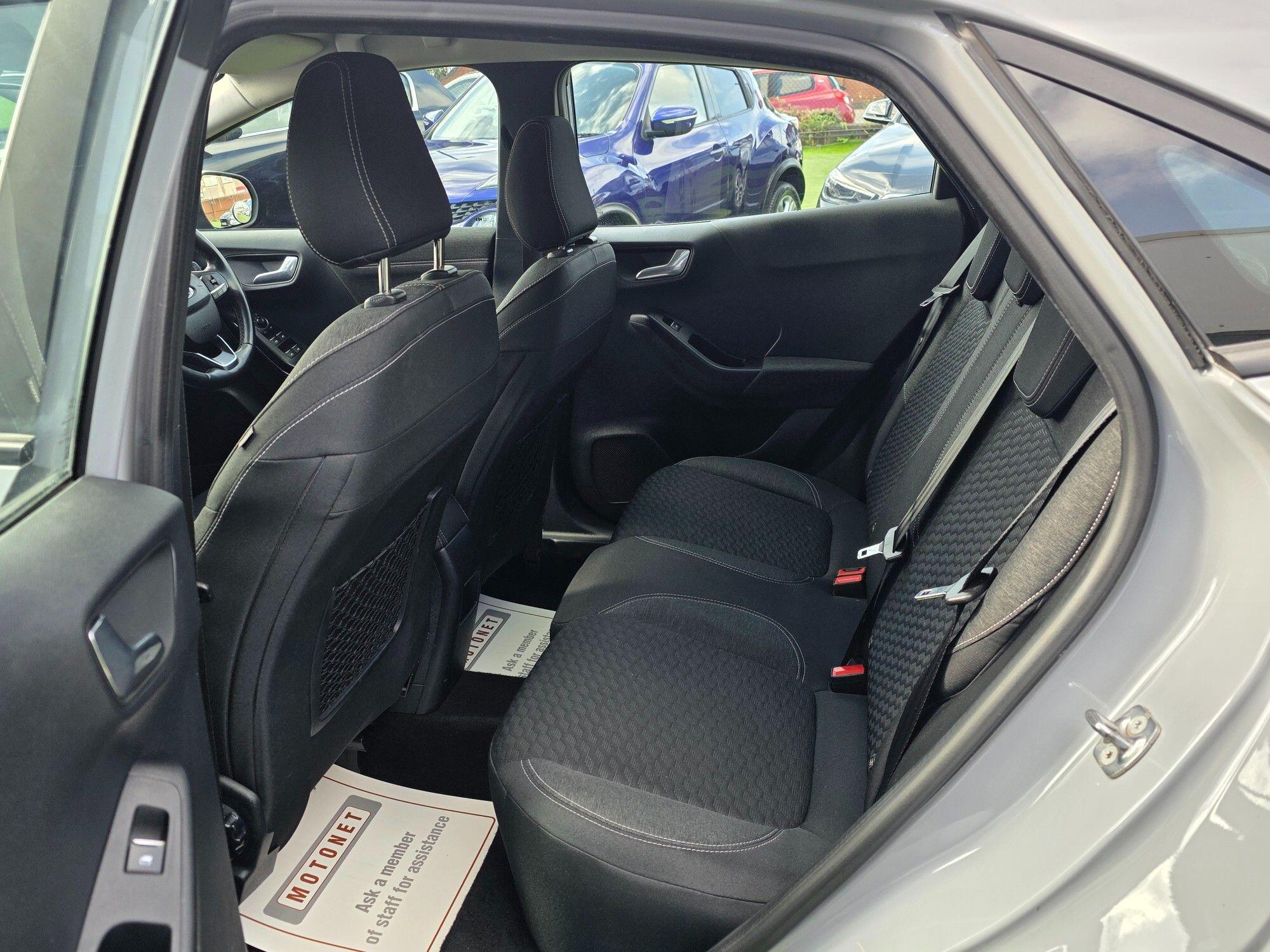 Ford Puma view 13