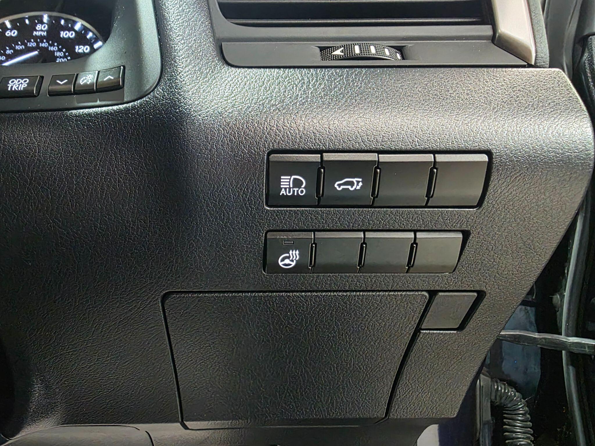 Lexus RX view 18
