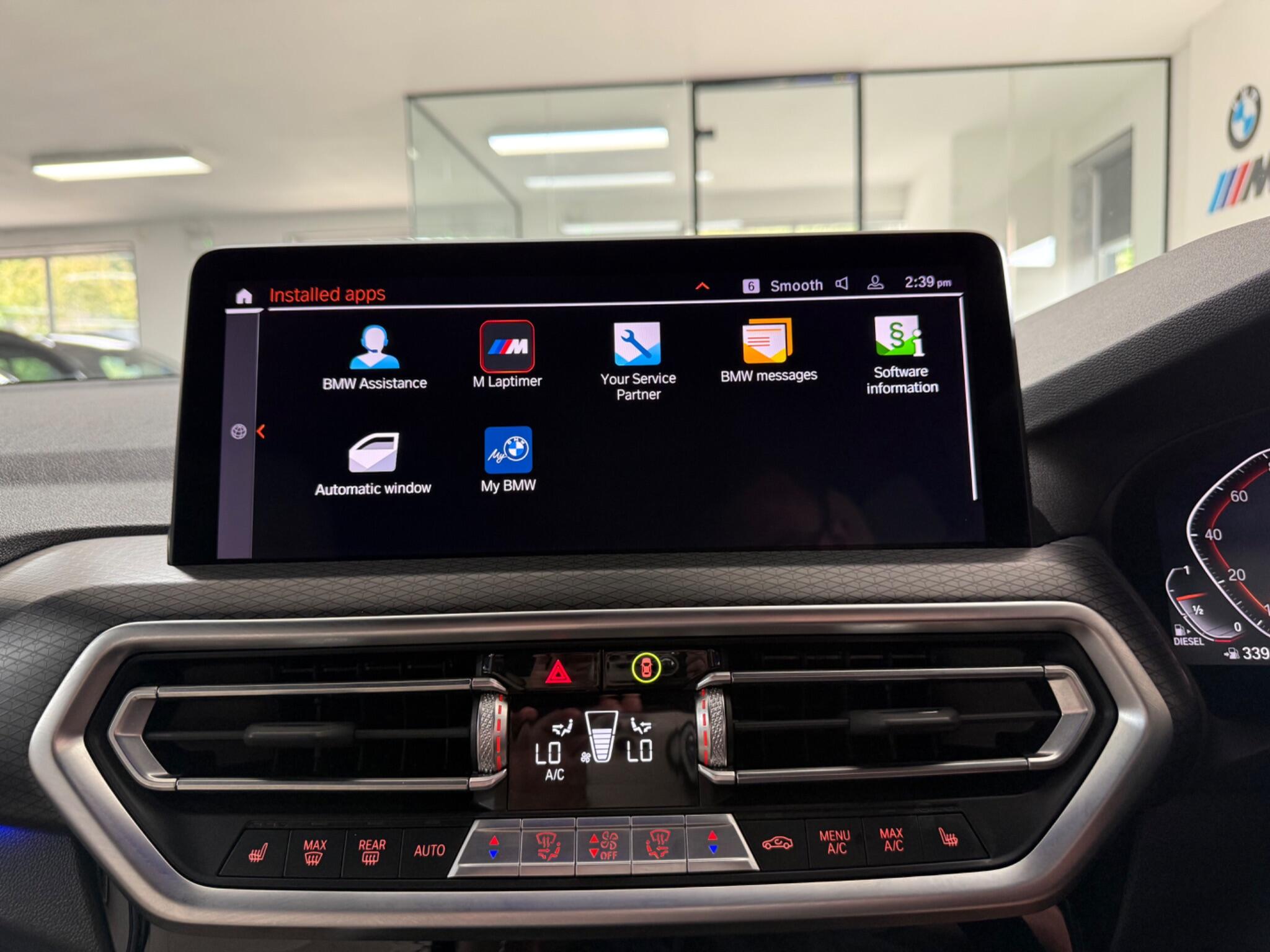 BMW X3 view 24