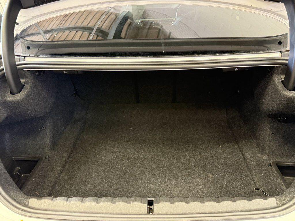BMW 4 Series view 16