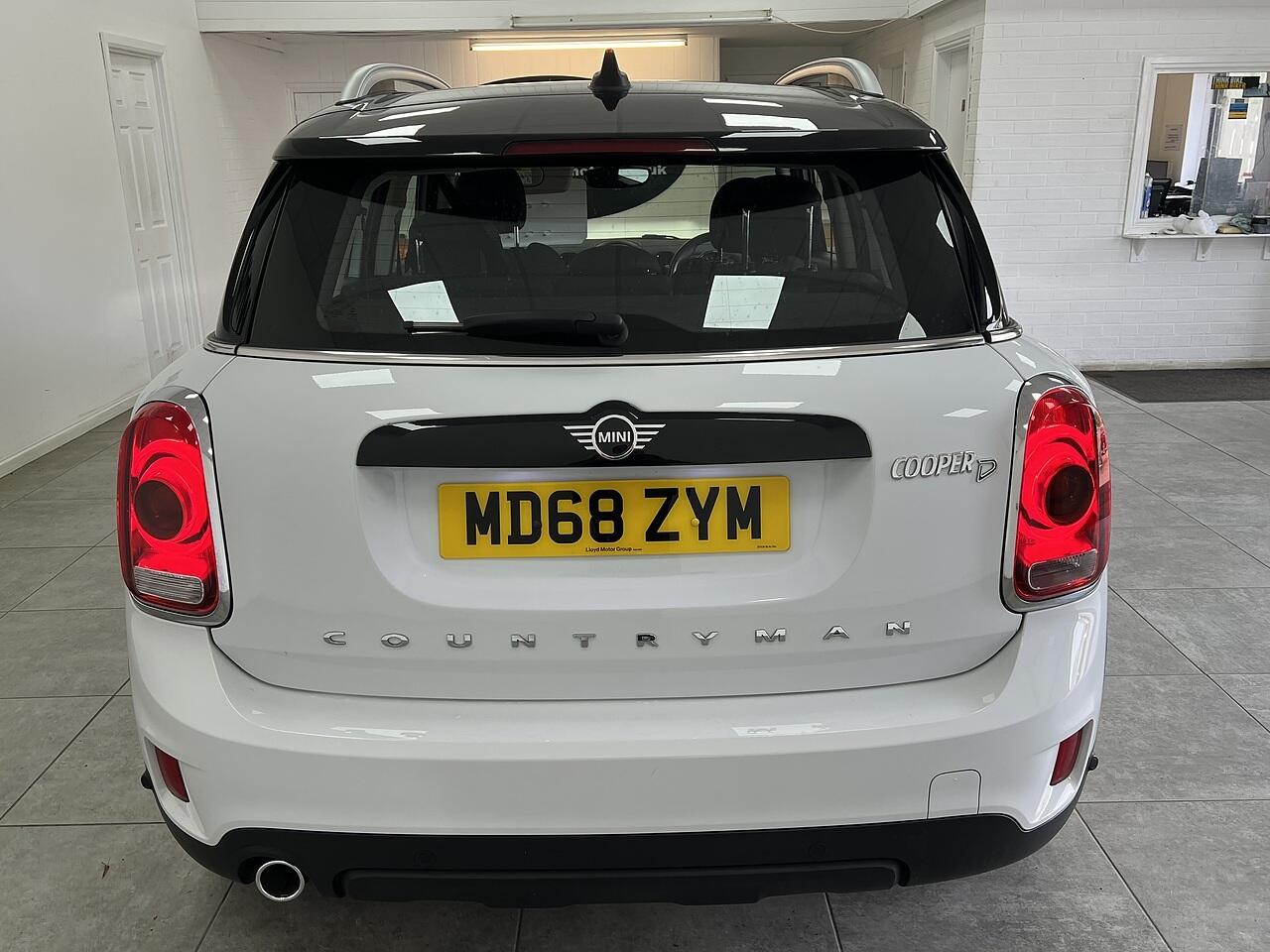 Mini Countryman view 4