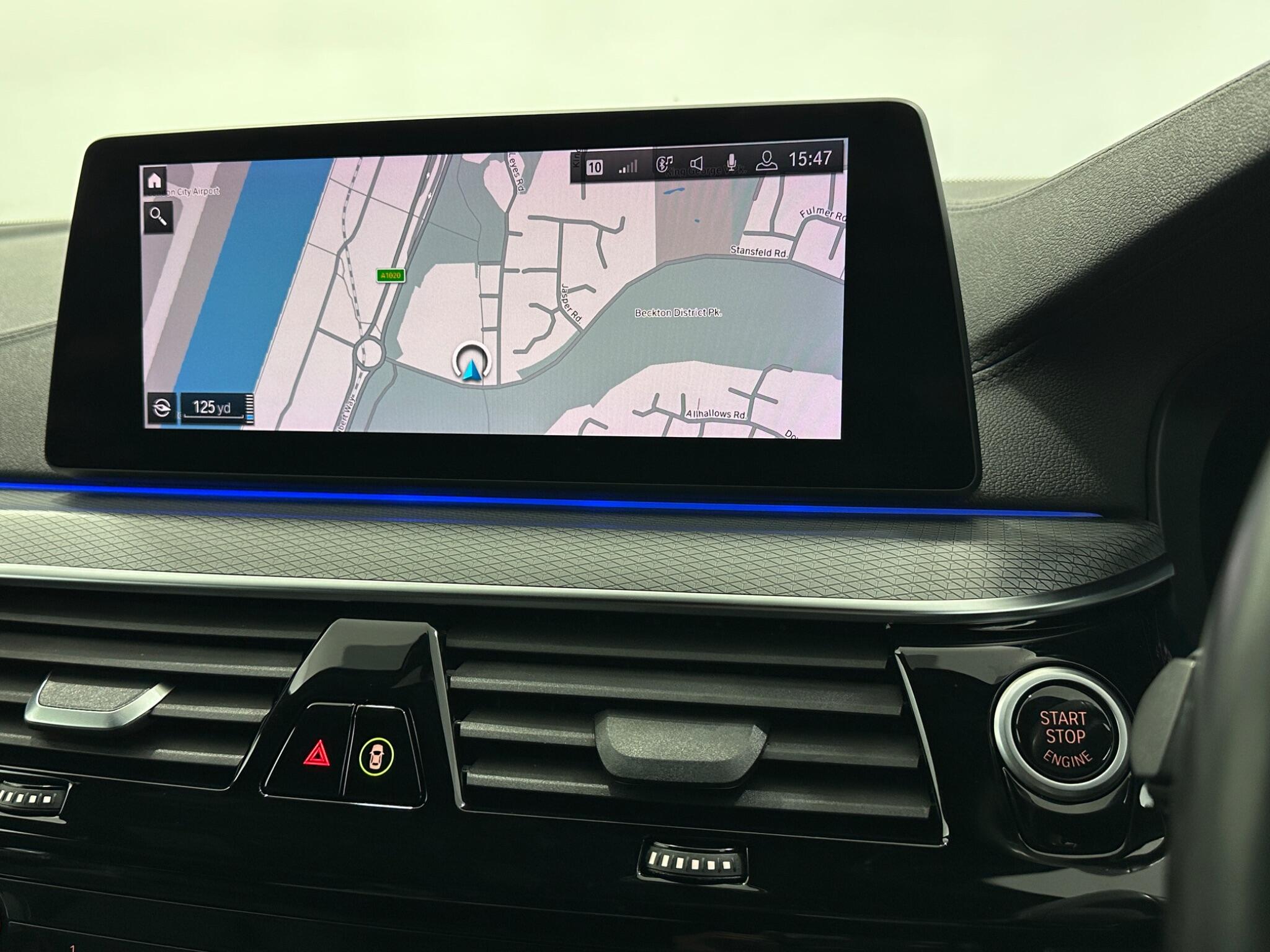 BMW 5 Series view 23