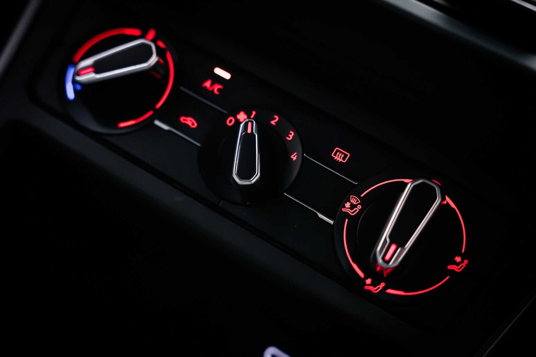 Volkswagen Polo view 40