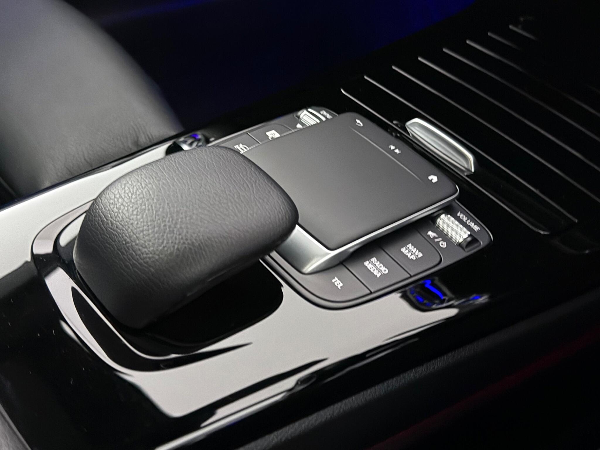 Mercedes-Benz CLA view 24
