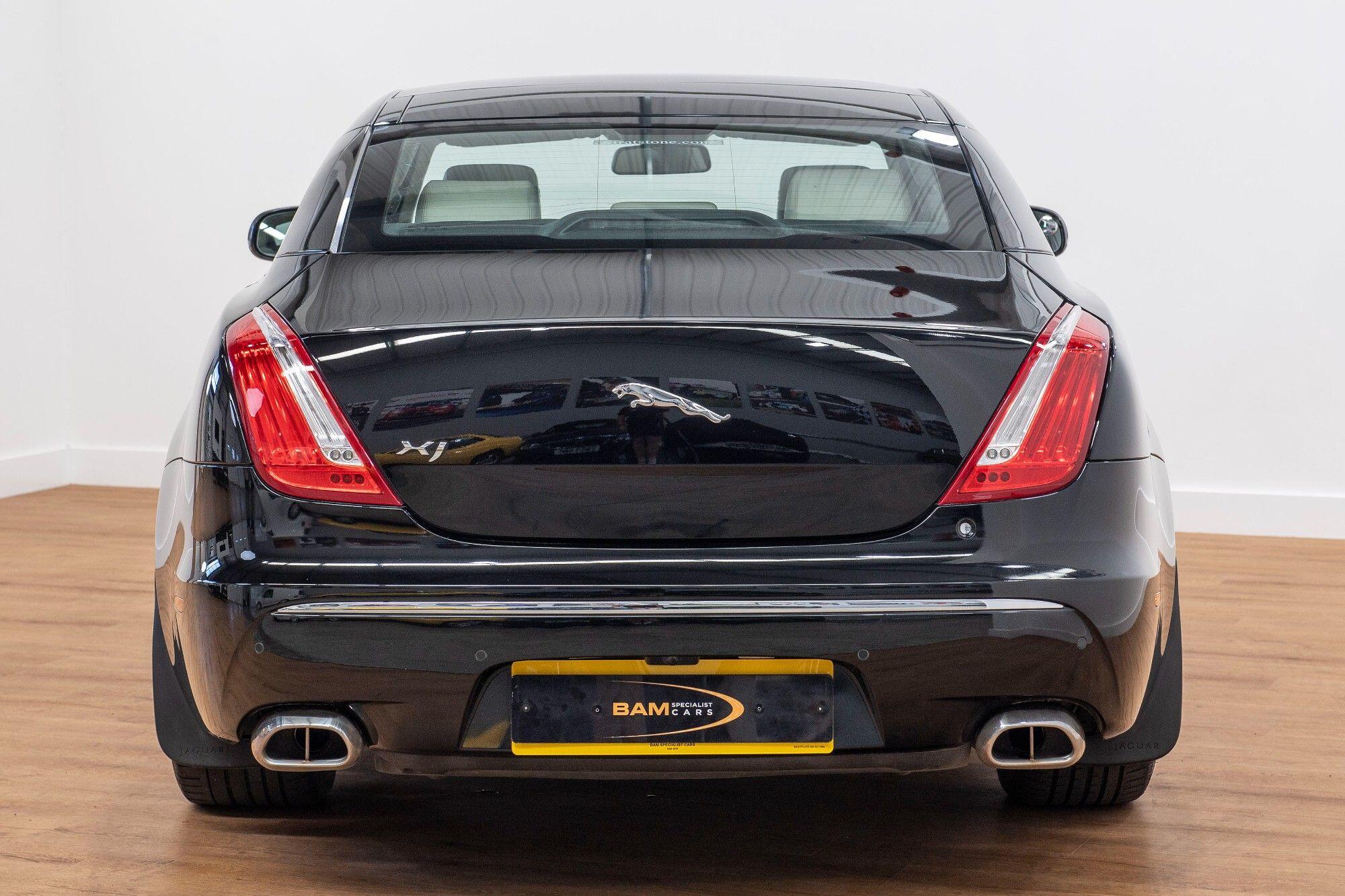 Jaguar XJ view 6