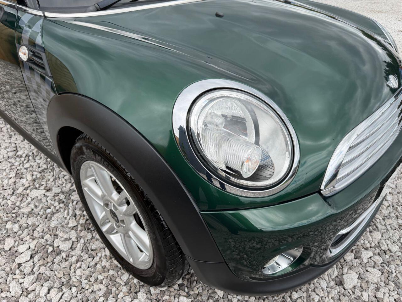 Mini Hatch view 6
