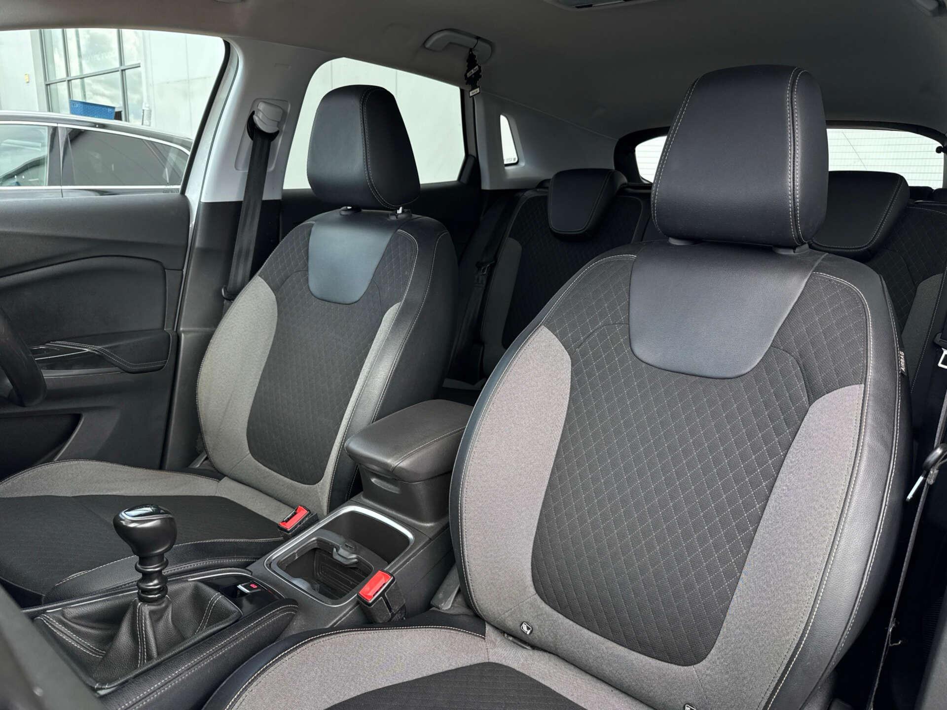 Vauxhall Grandland X view 48