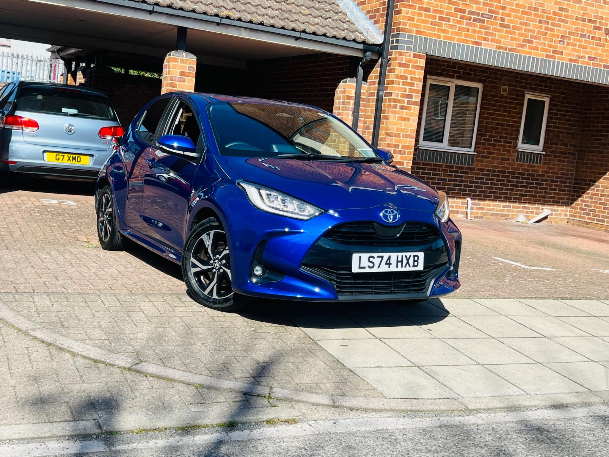 Toyota Yaris view 13