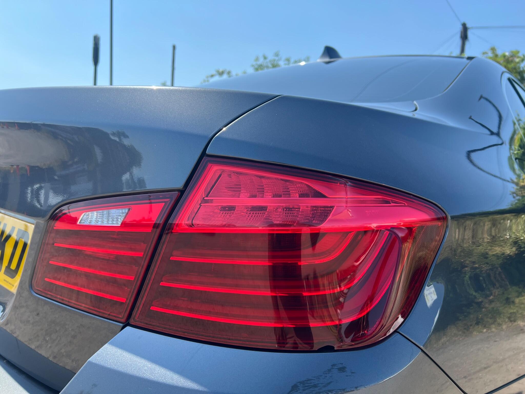 BMW 5 Series view 13