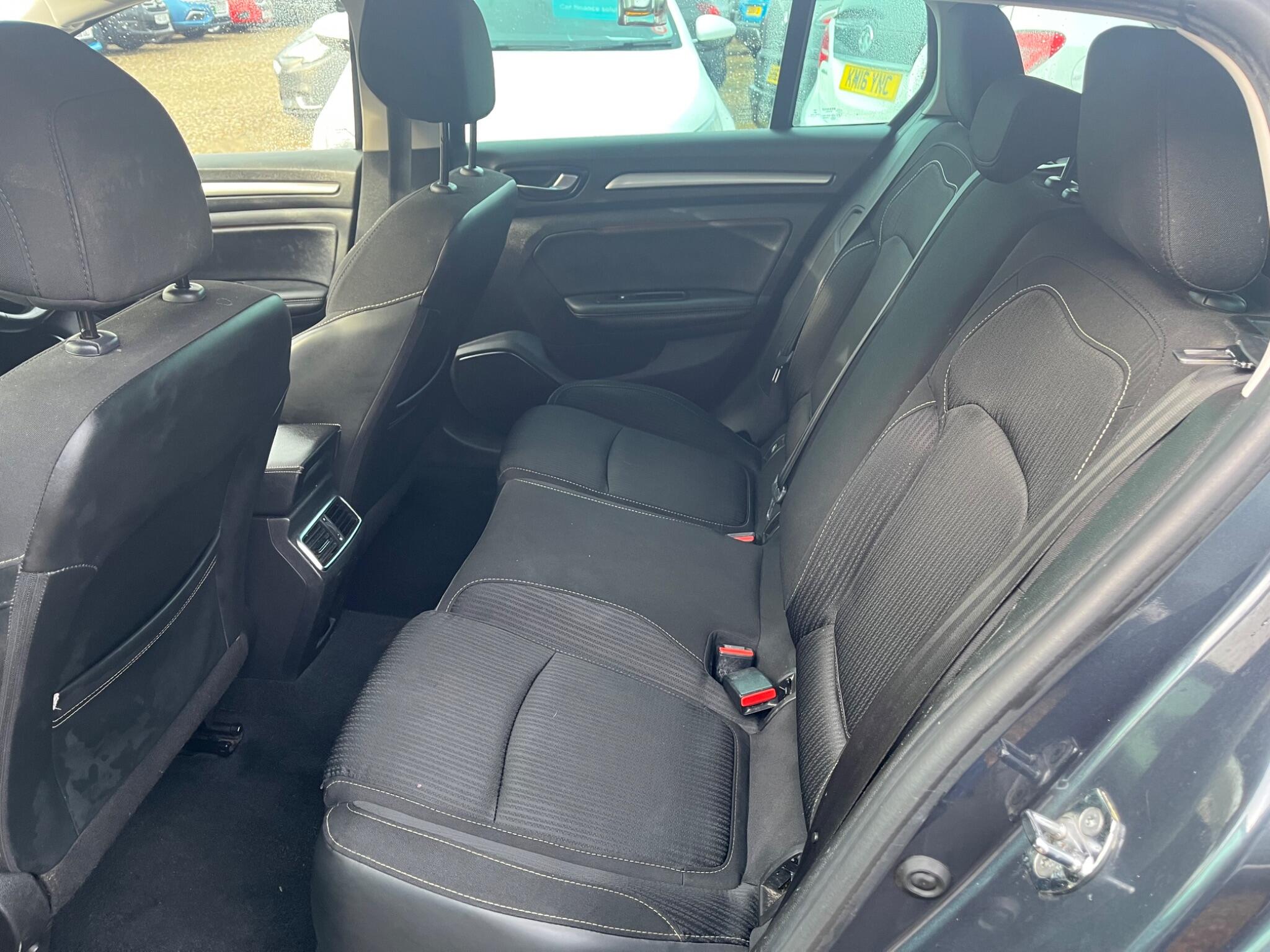 Renault Megane view 12