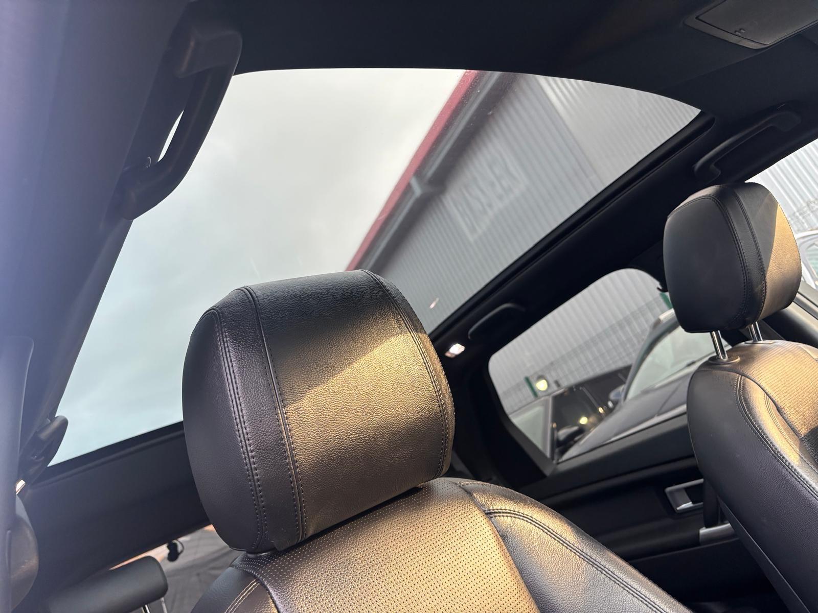 Land Rover Discovery Sport view 13
