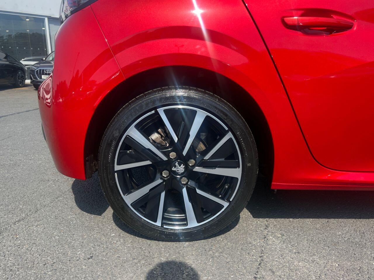 Peugeot 208 view 23