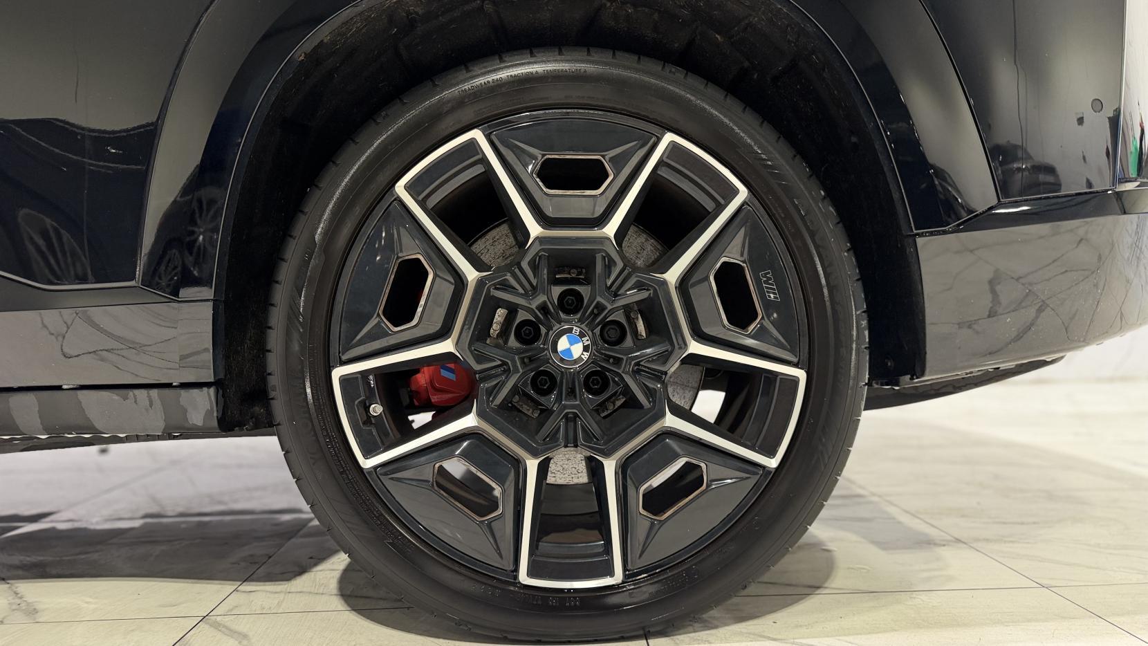 BMW XM view 52