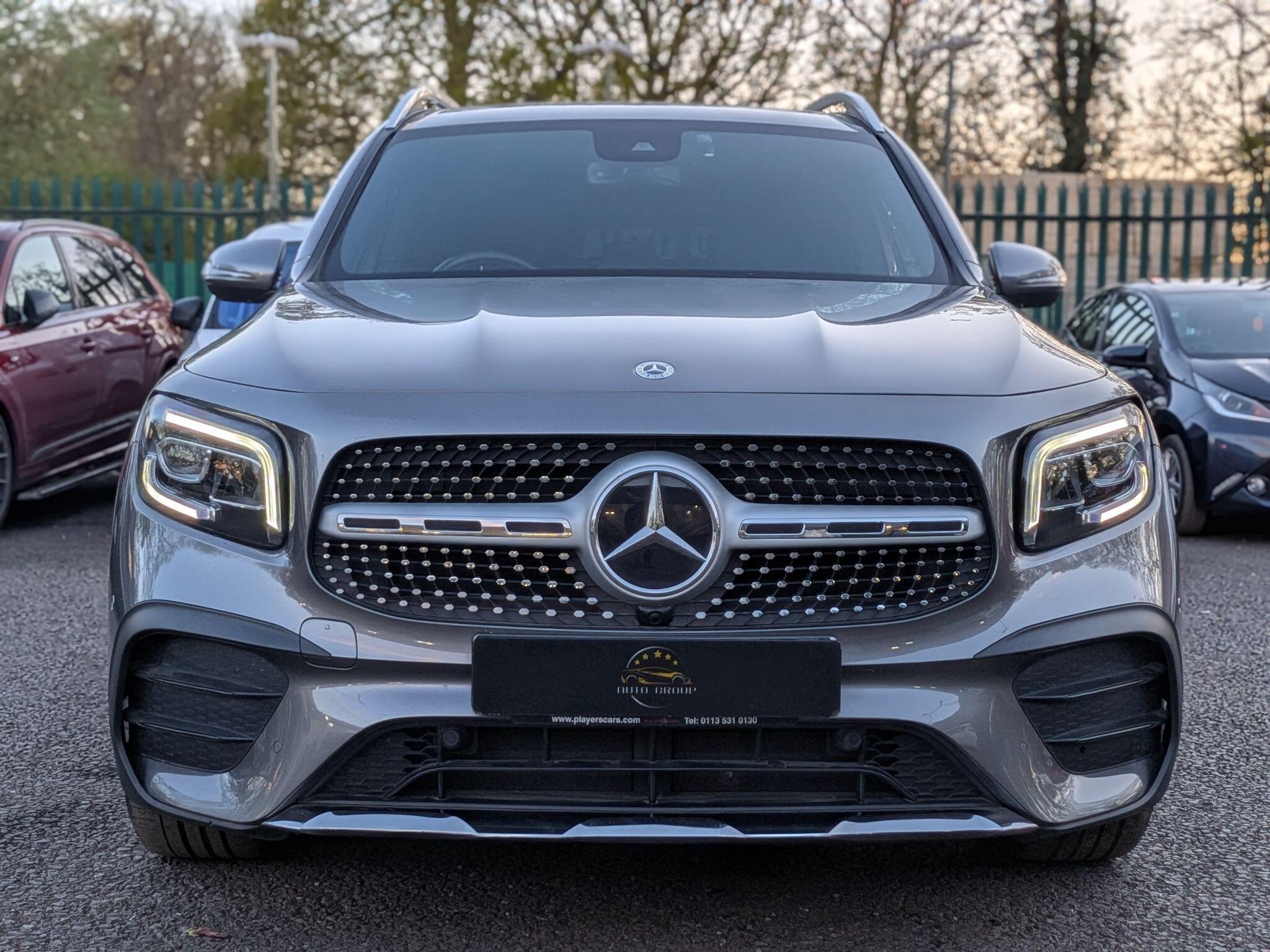 Mercedes-Benz GLB view 11