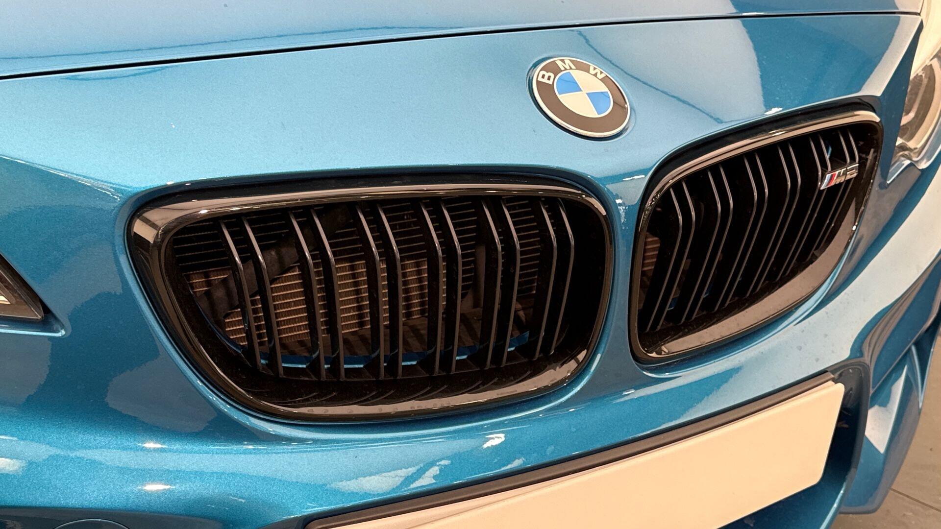 BMW M2 view 30