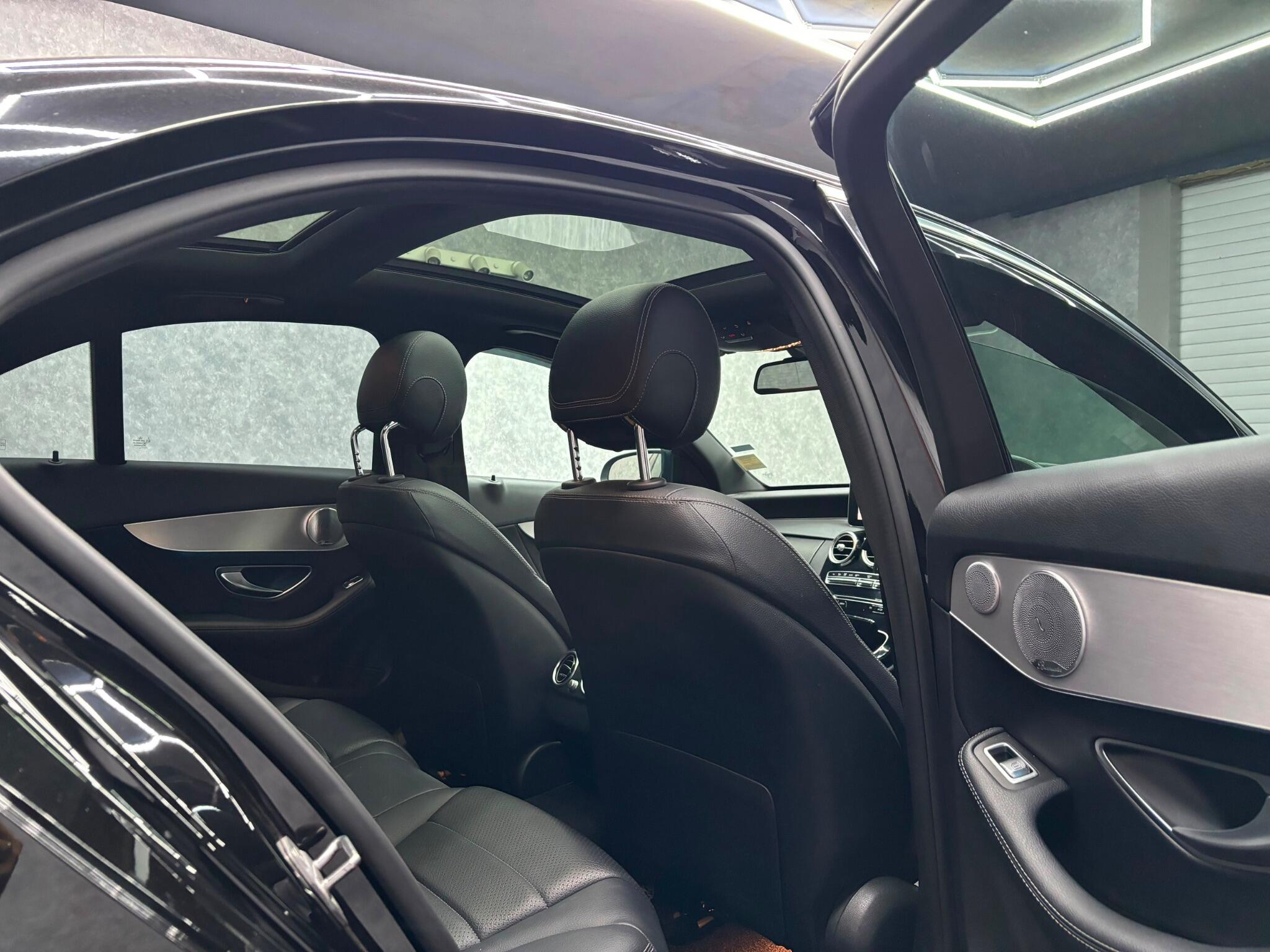 Mercedes-Benz C Class view 9