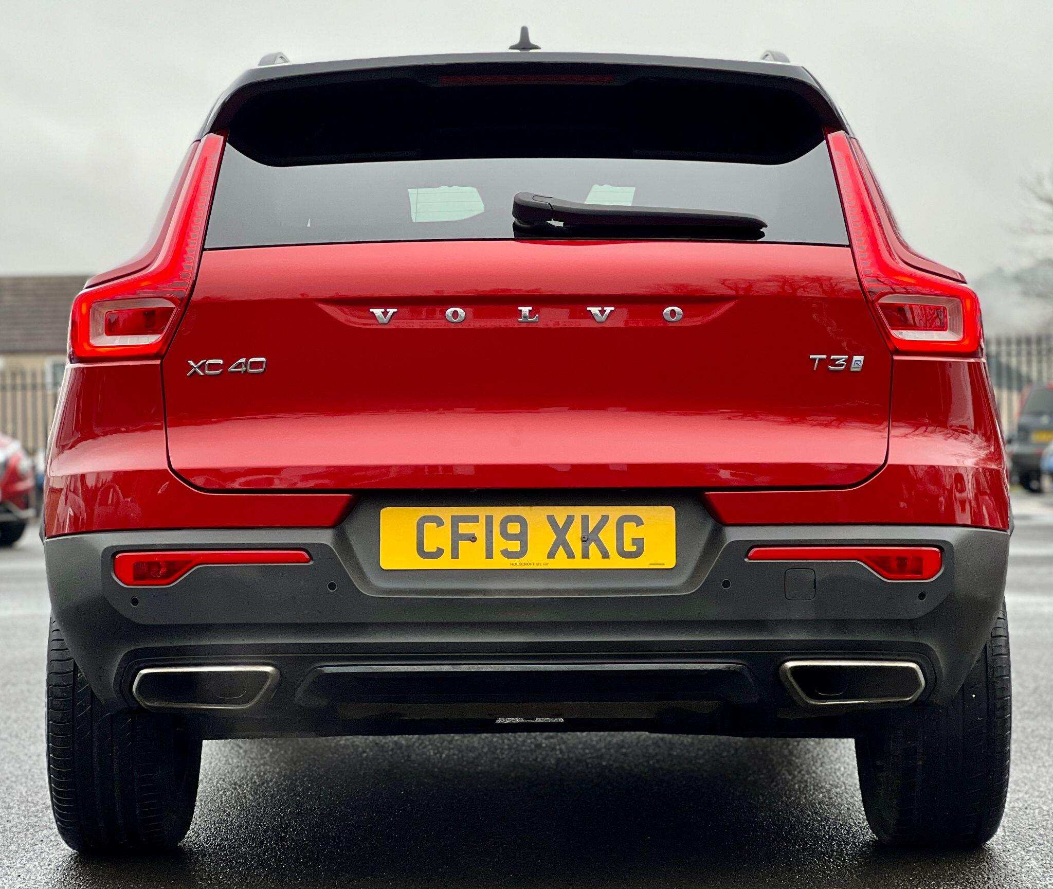 Volvo XC40 view 13