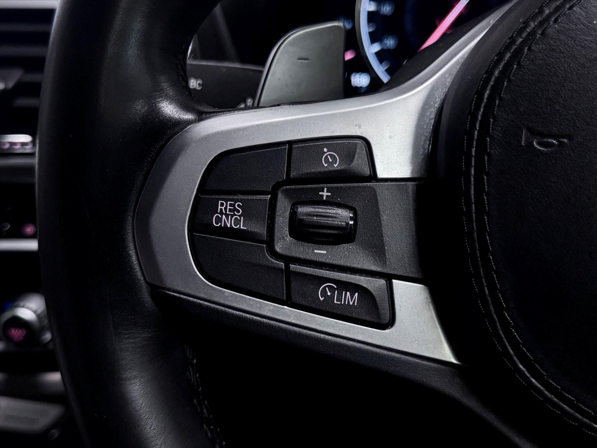 BMW X3 view 34