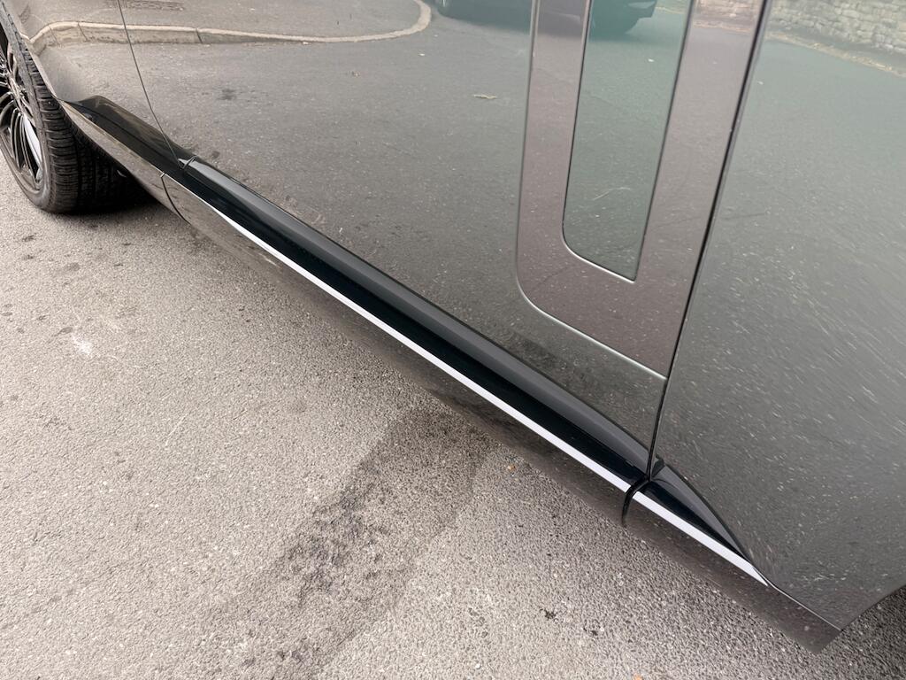 Land Rover Range Rover view 22