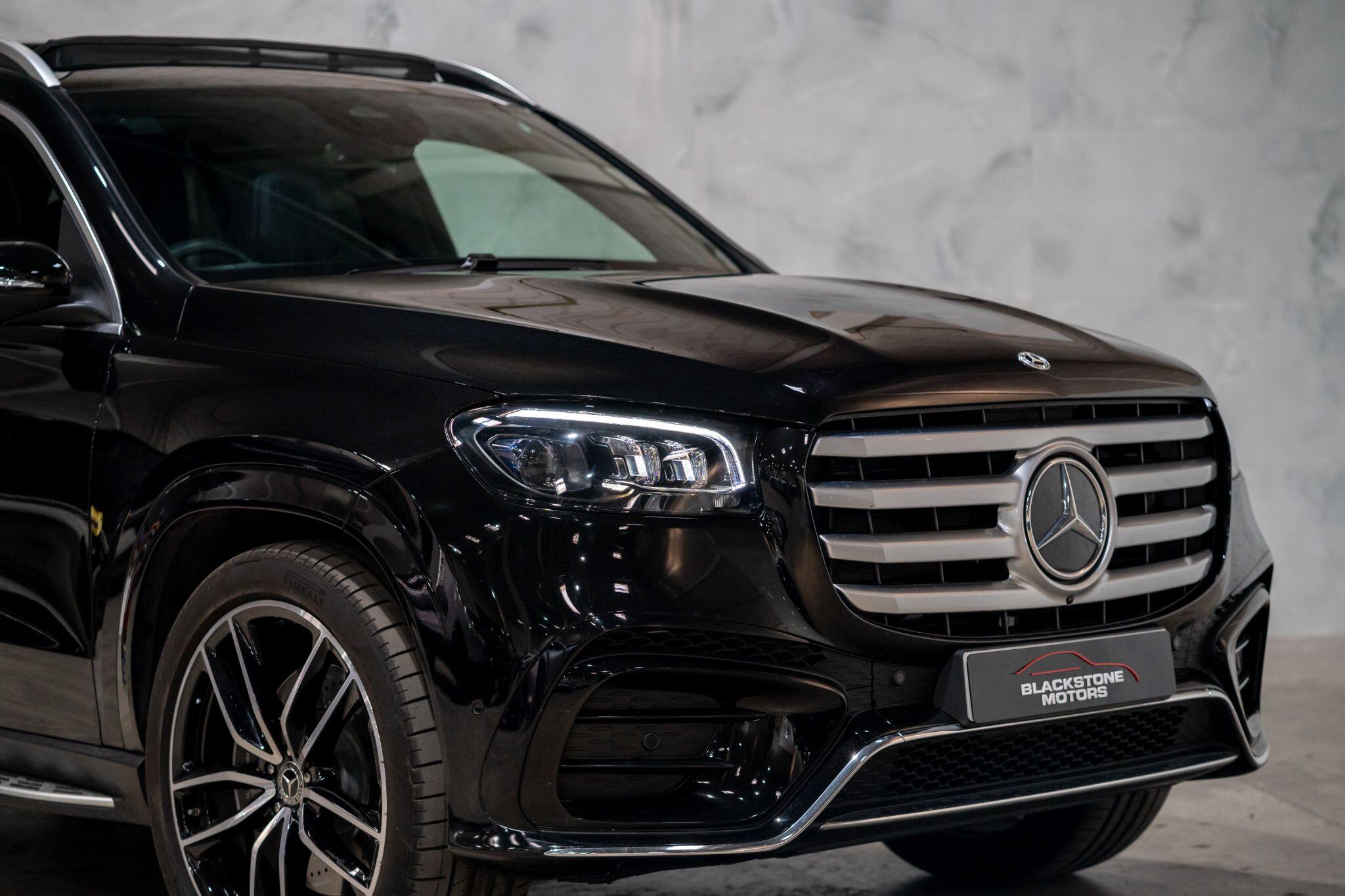 Mercedes-Benz GLS view 45