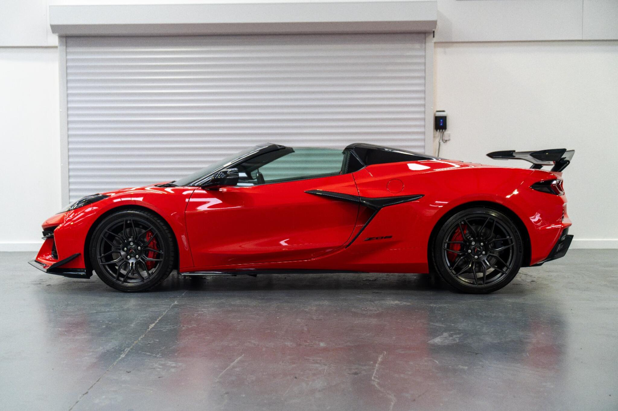 Chevrolet Corvette view 25