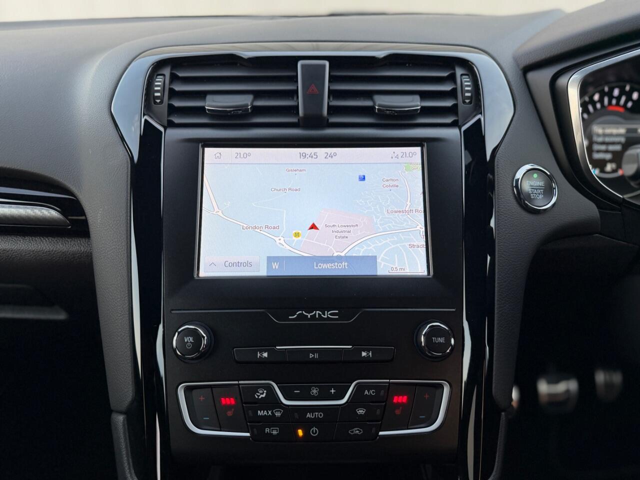 Ford Mondeo view 31