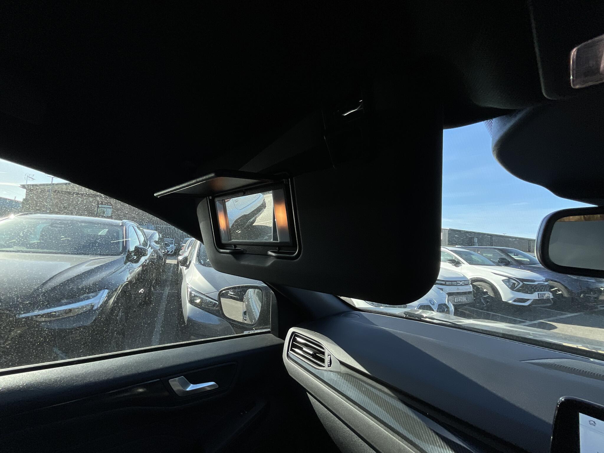 Ford Kuga view 34