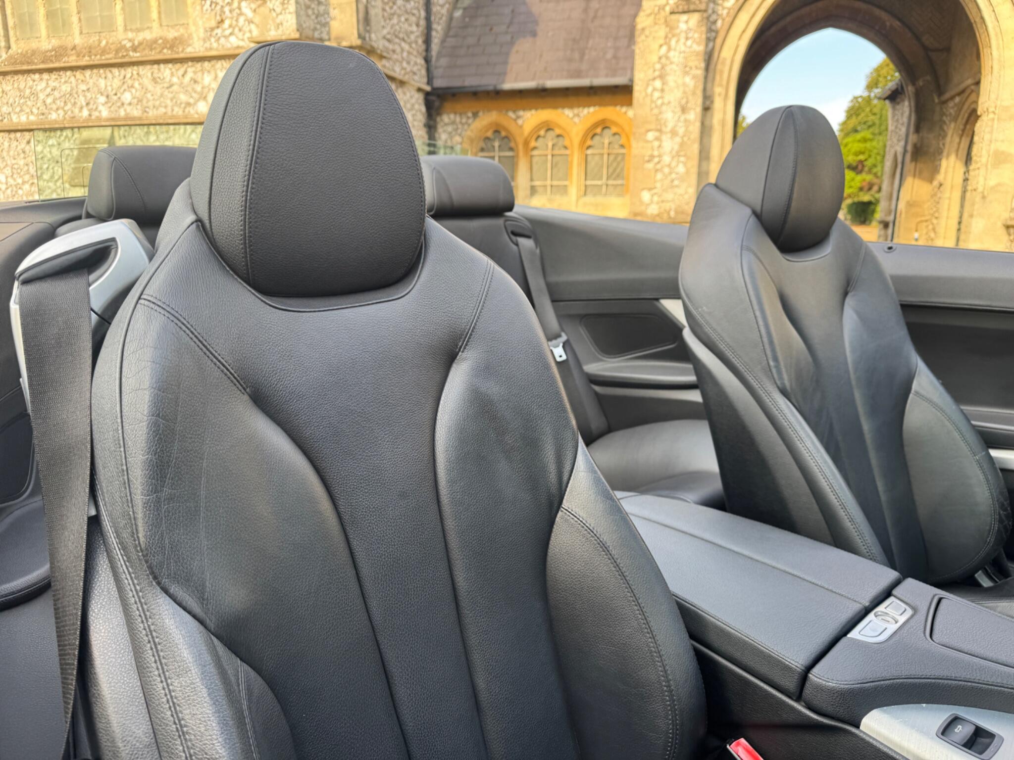 BMW 6 Series view 25