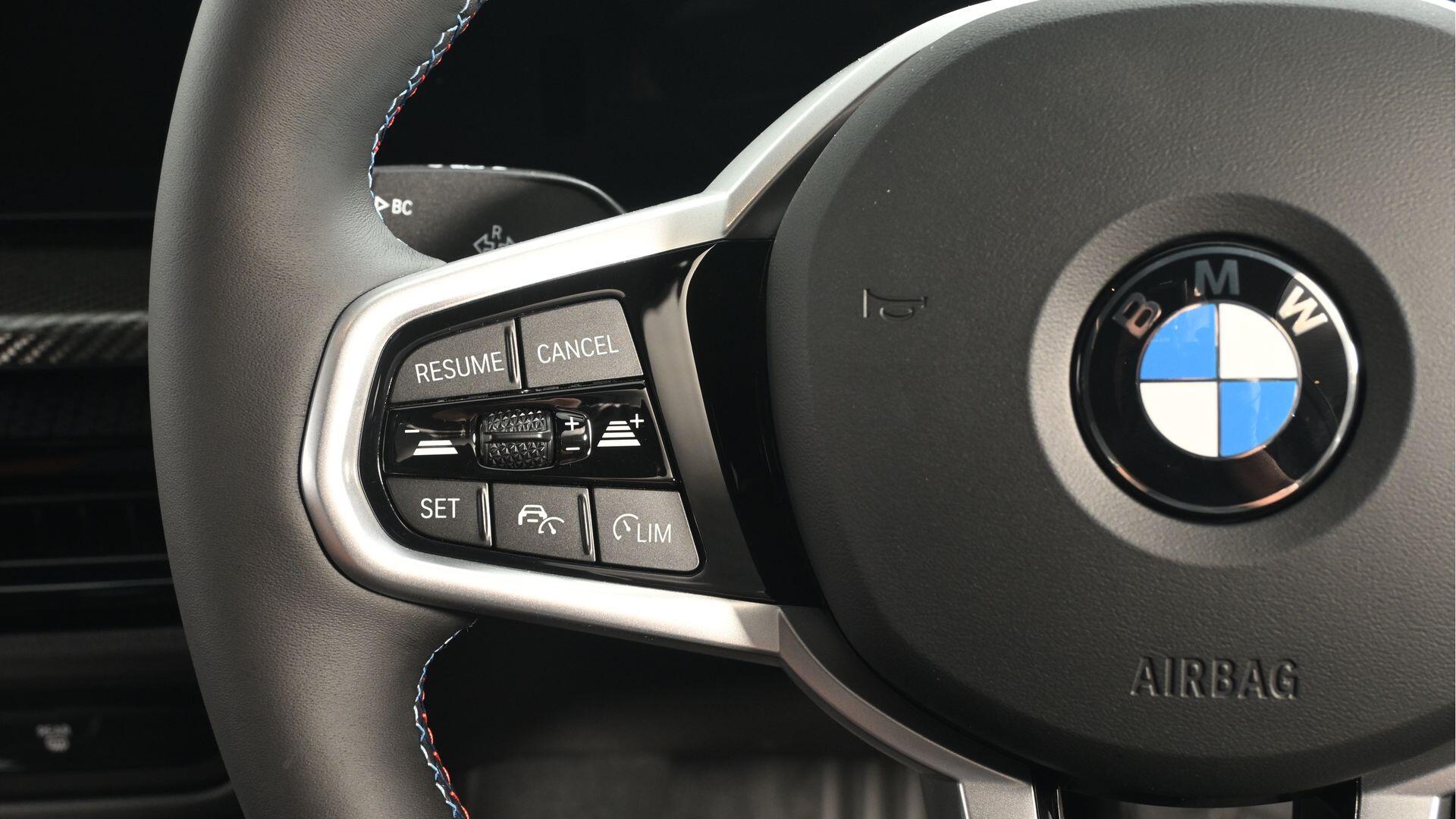 BMW i4 view 17