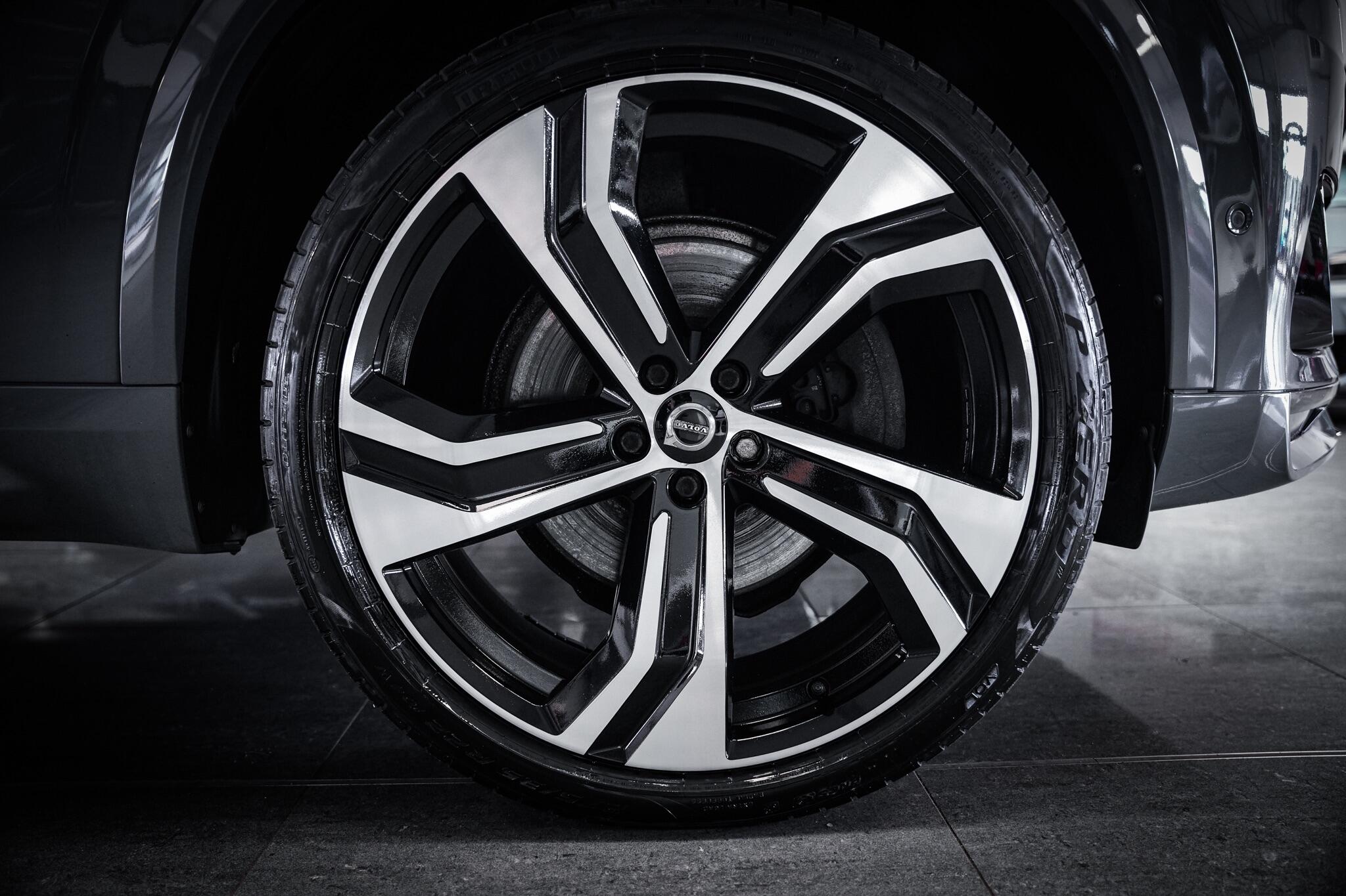 Volvo XC90 view 28