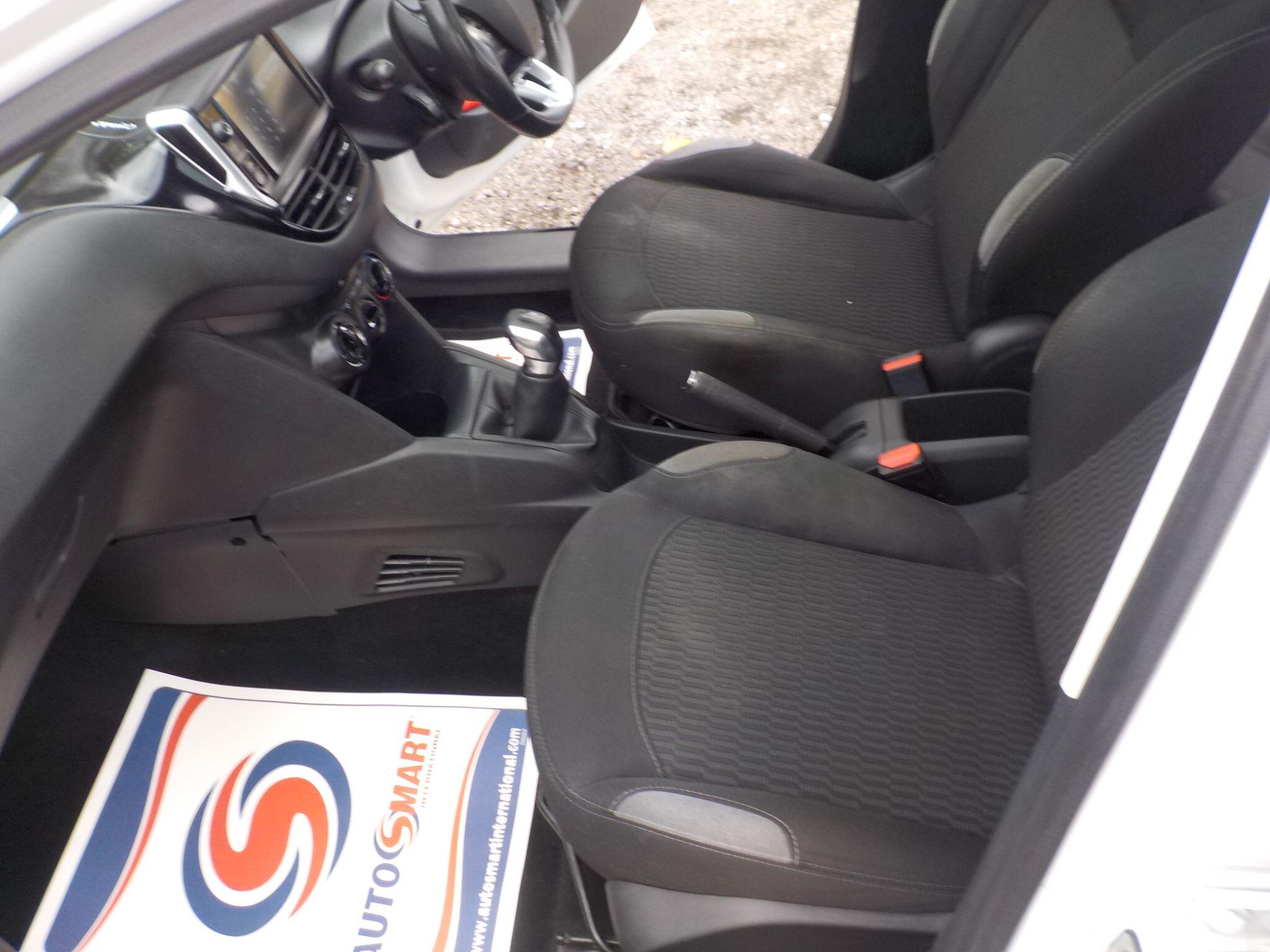 Peugeot 208 1.2 VTi PureTech Style Euro 6 5dr