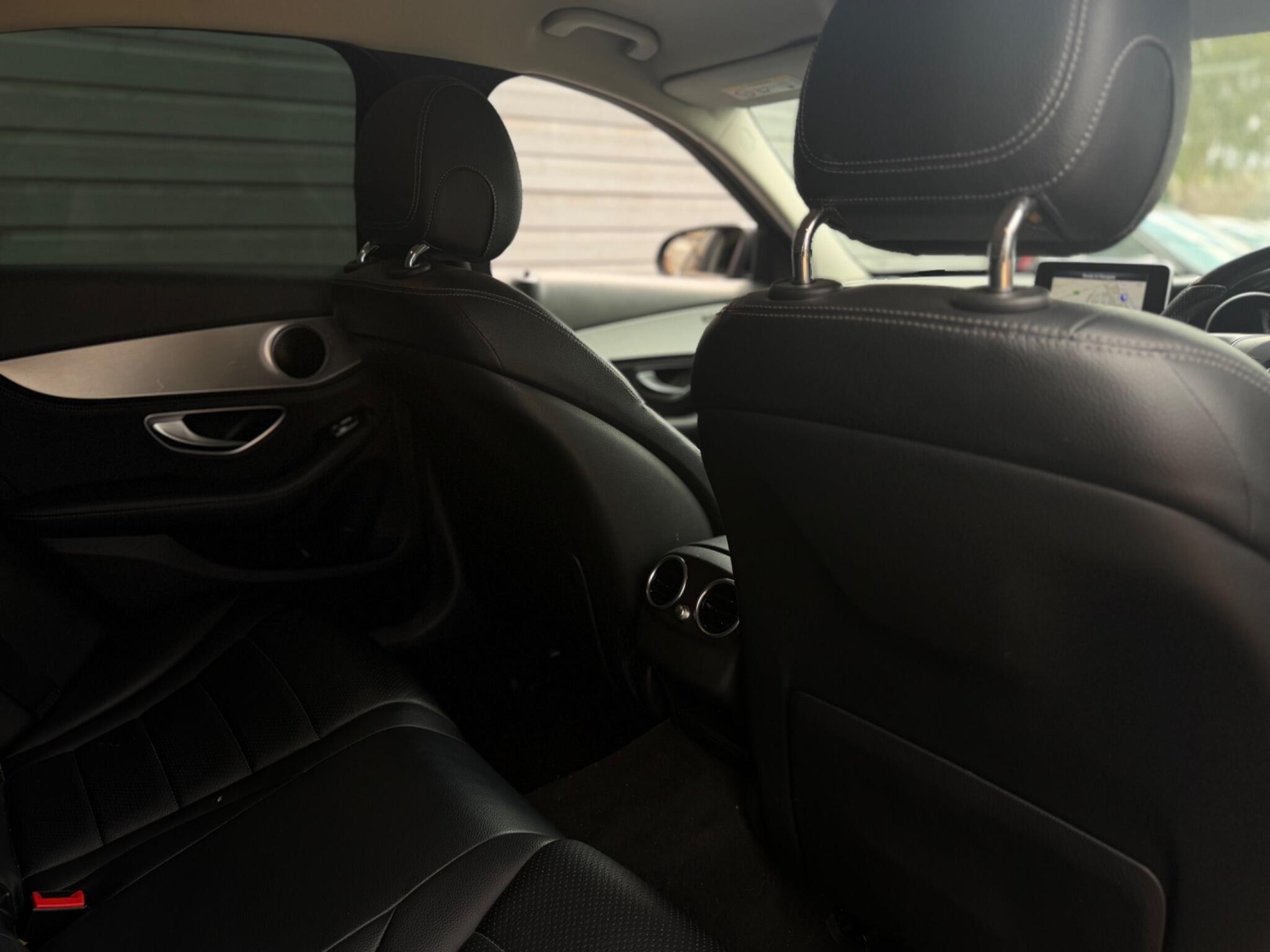 Mercedes-Benz C Class view 39