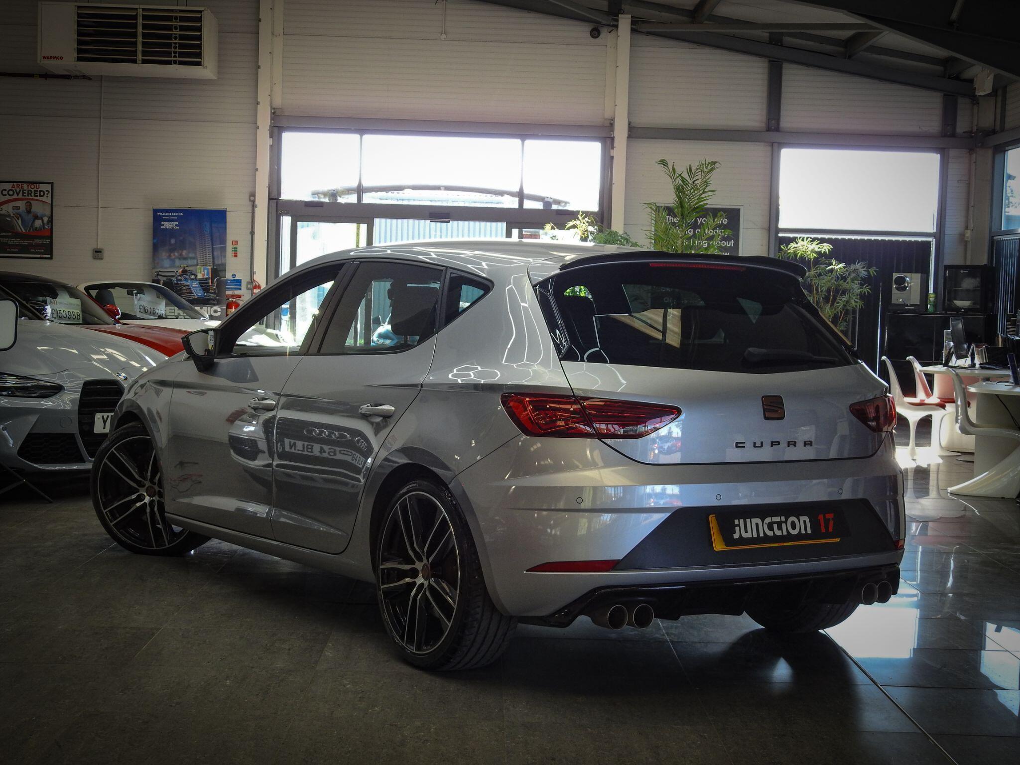 Seat Leon view 3